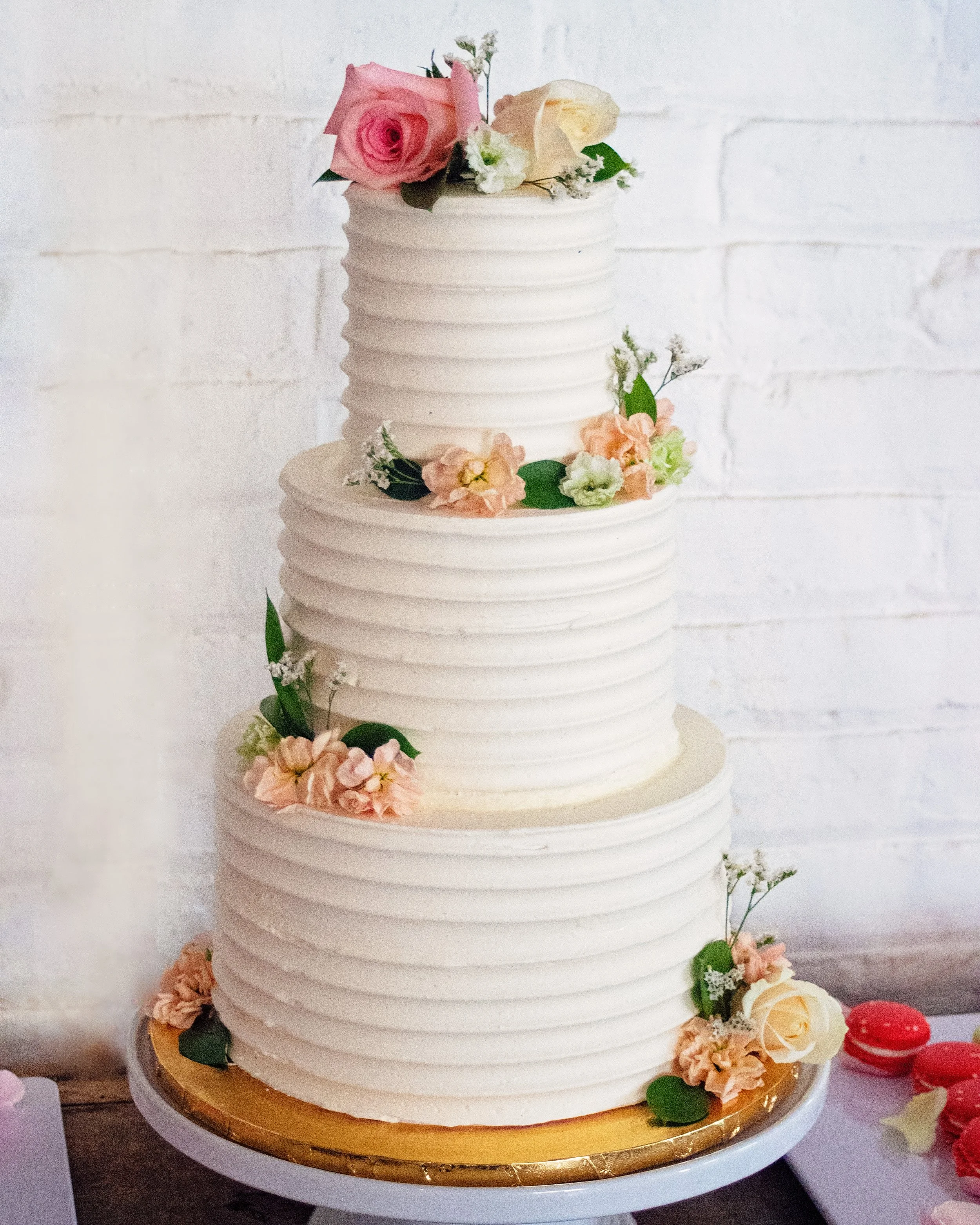 BL_Spring_wedding_cake_2020_website.jpg