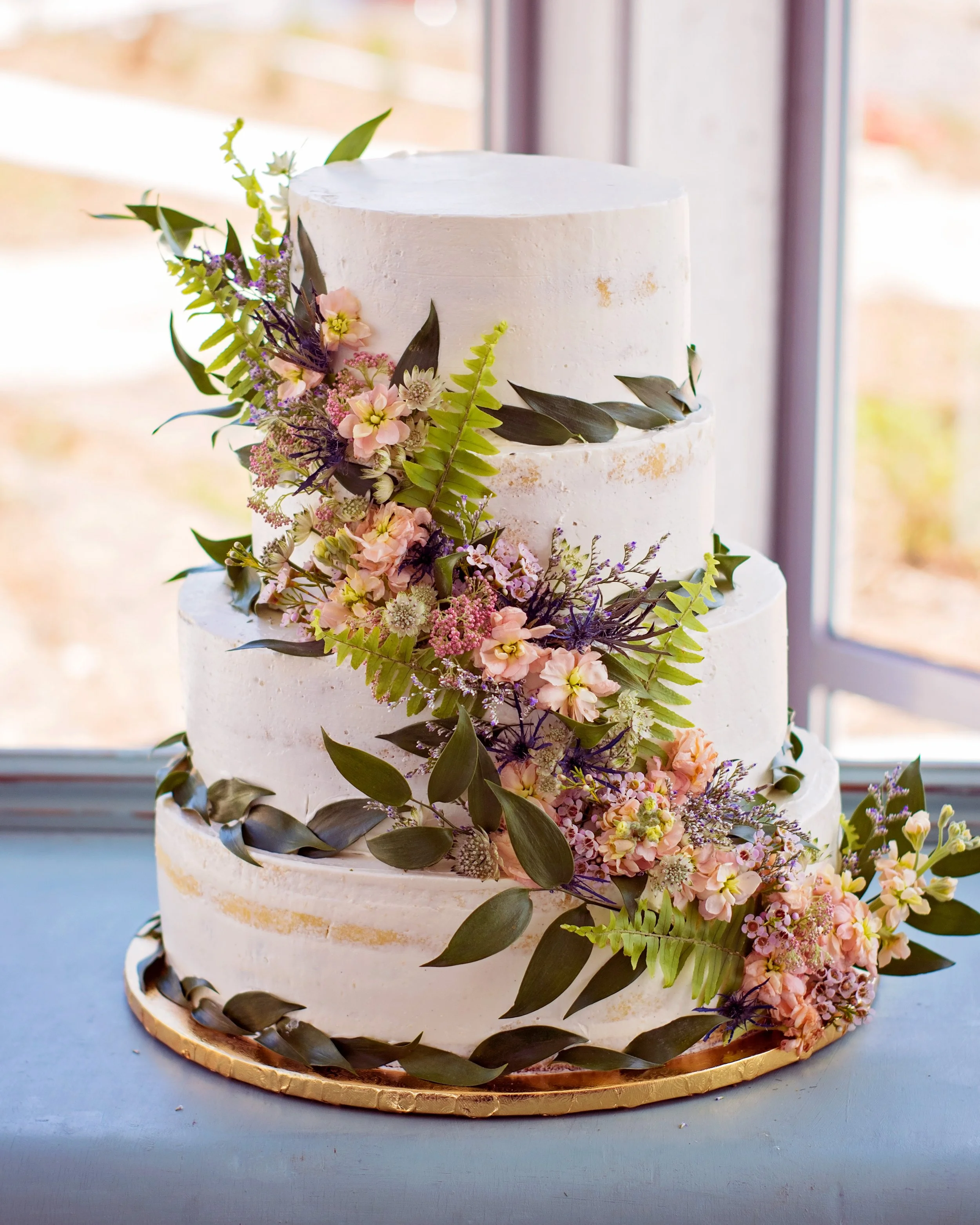 BL_Spring_wedding_cake_website.jpg