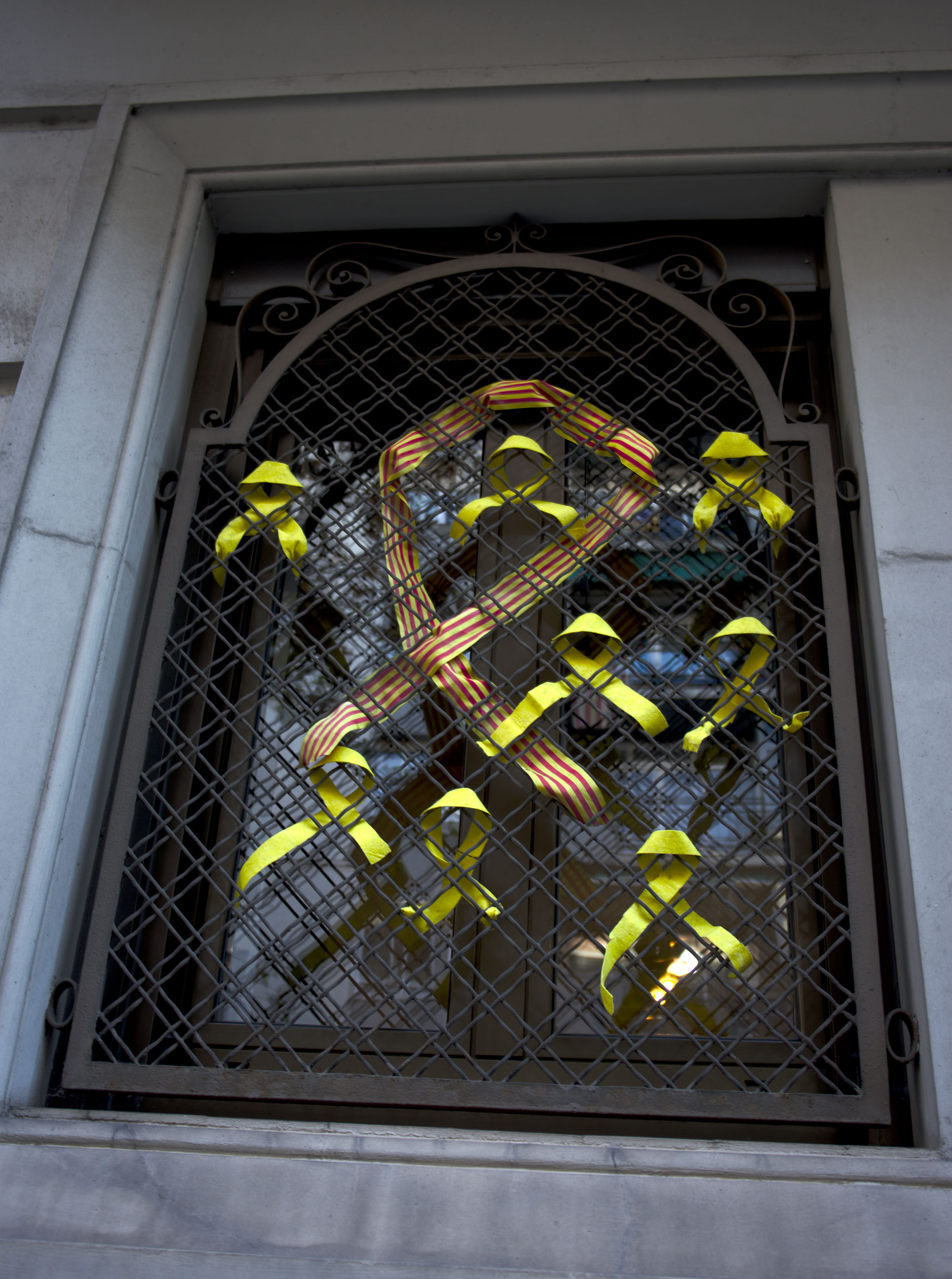 Catalan separatist ribbons, Bacelona. 2019