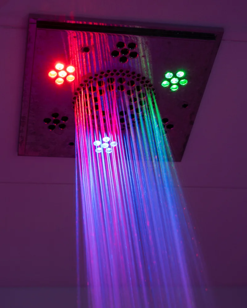 Hall bath 006.jpg
