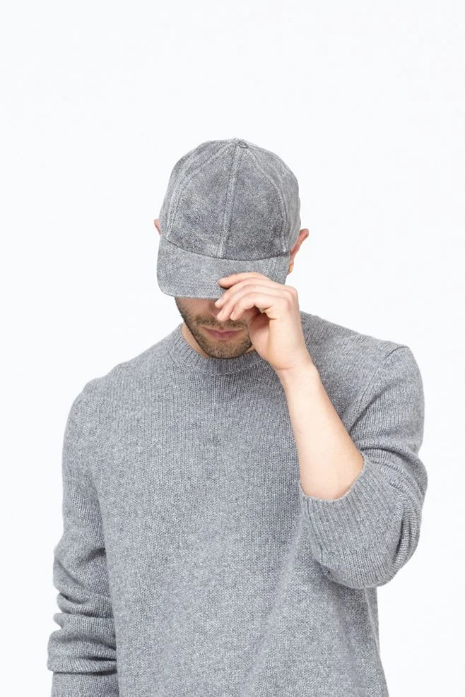 chic-gray-baseball-cap-men