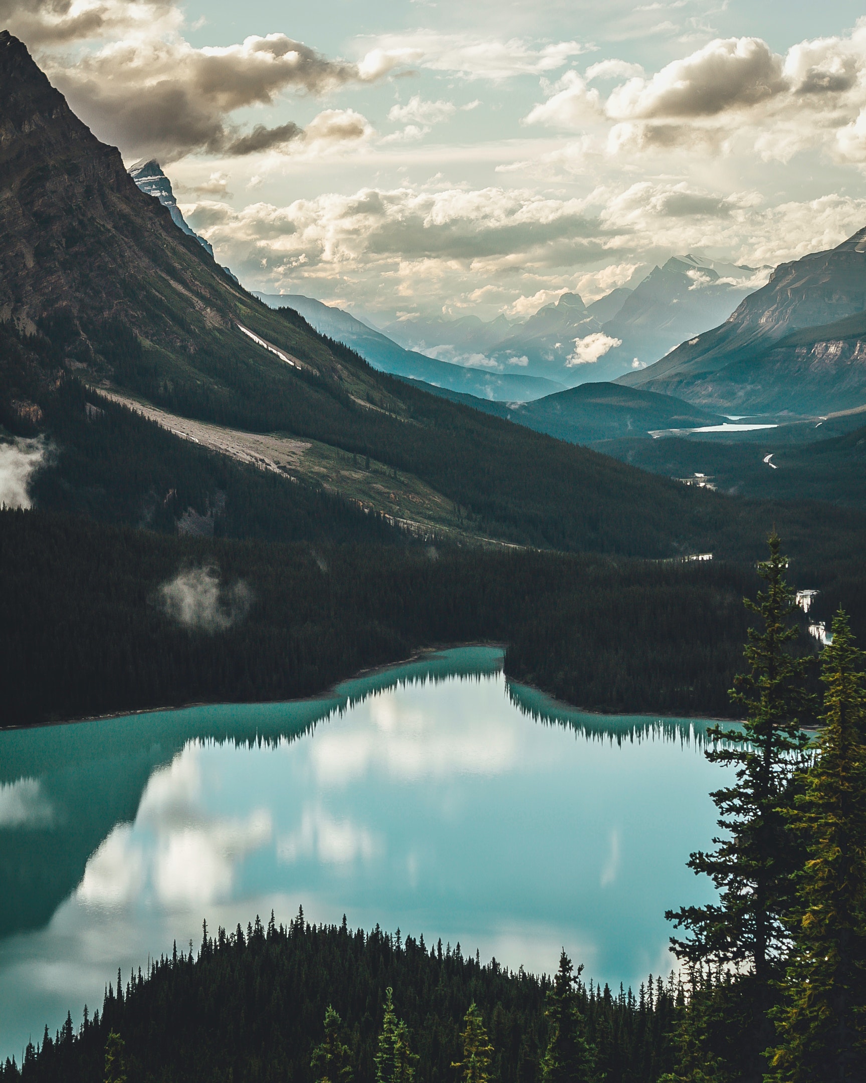 adventure-calm-waters-canada-910307.jpg