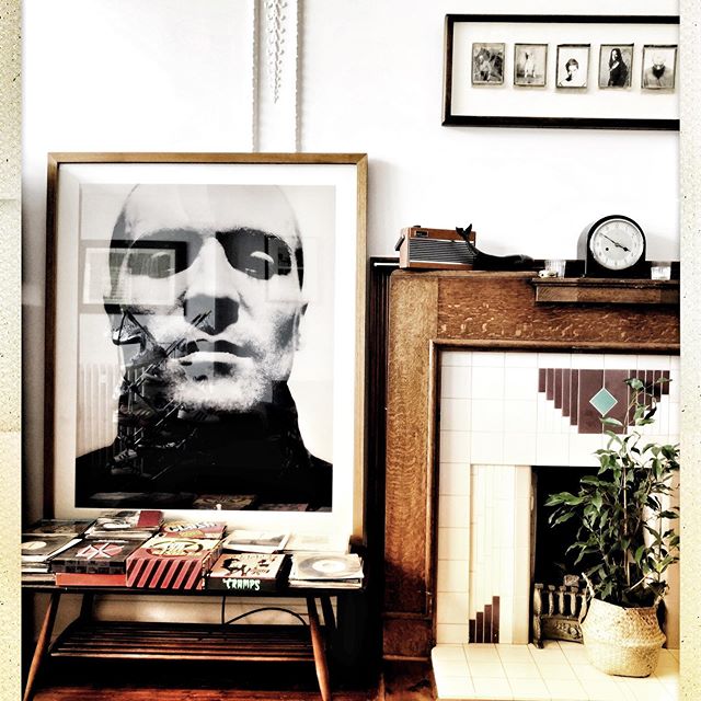 That fireplace 😍 #printgoals