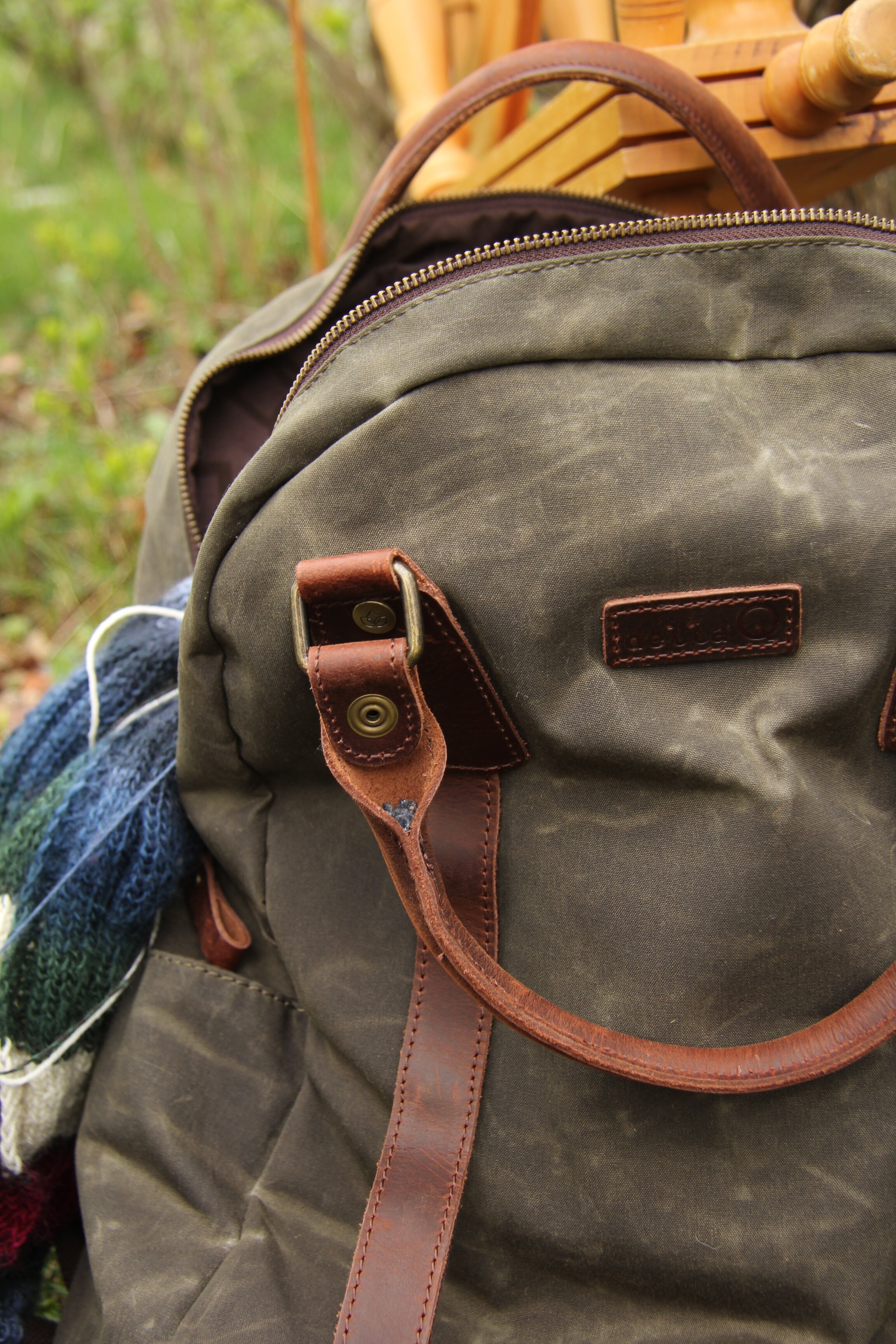 Della Q Maker's Bags- Canvas Backpack Review — Mother of Purl