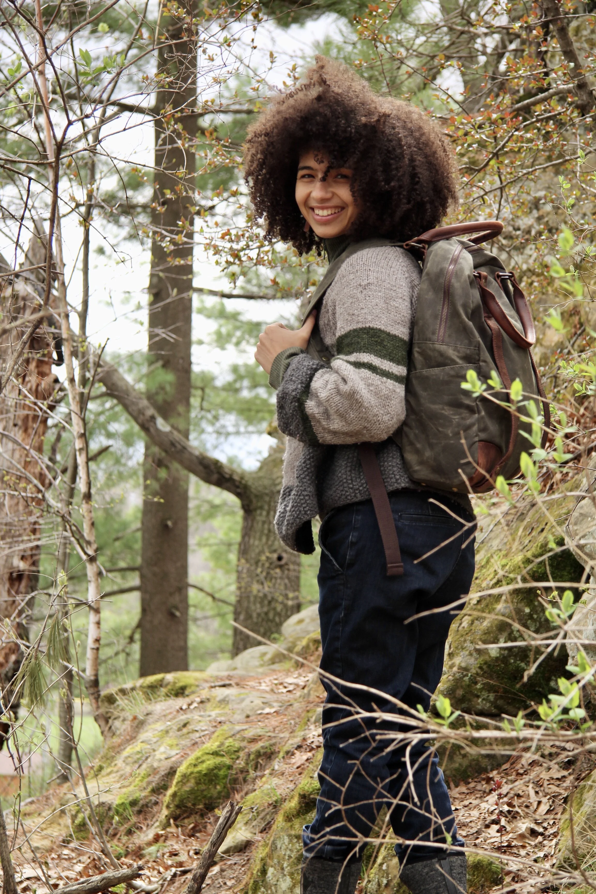 Della Q Maker's Bags- Canvas Backpack Review 