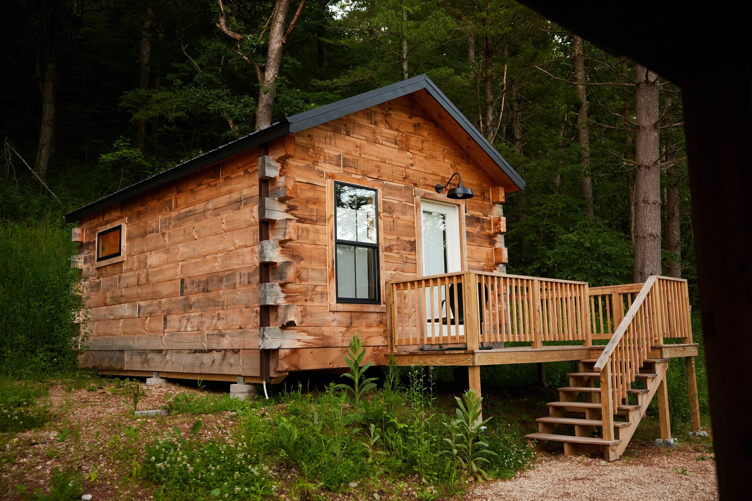 cabin exterior.jpg