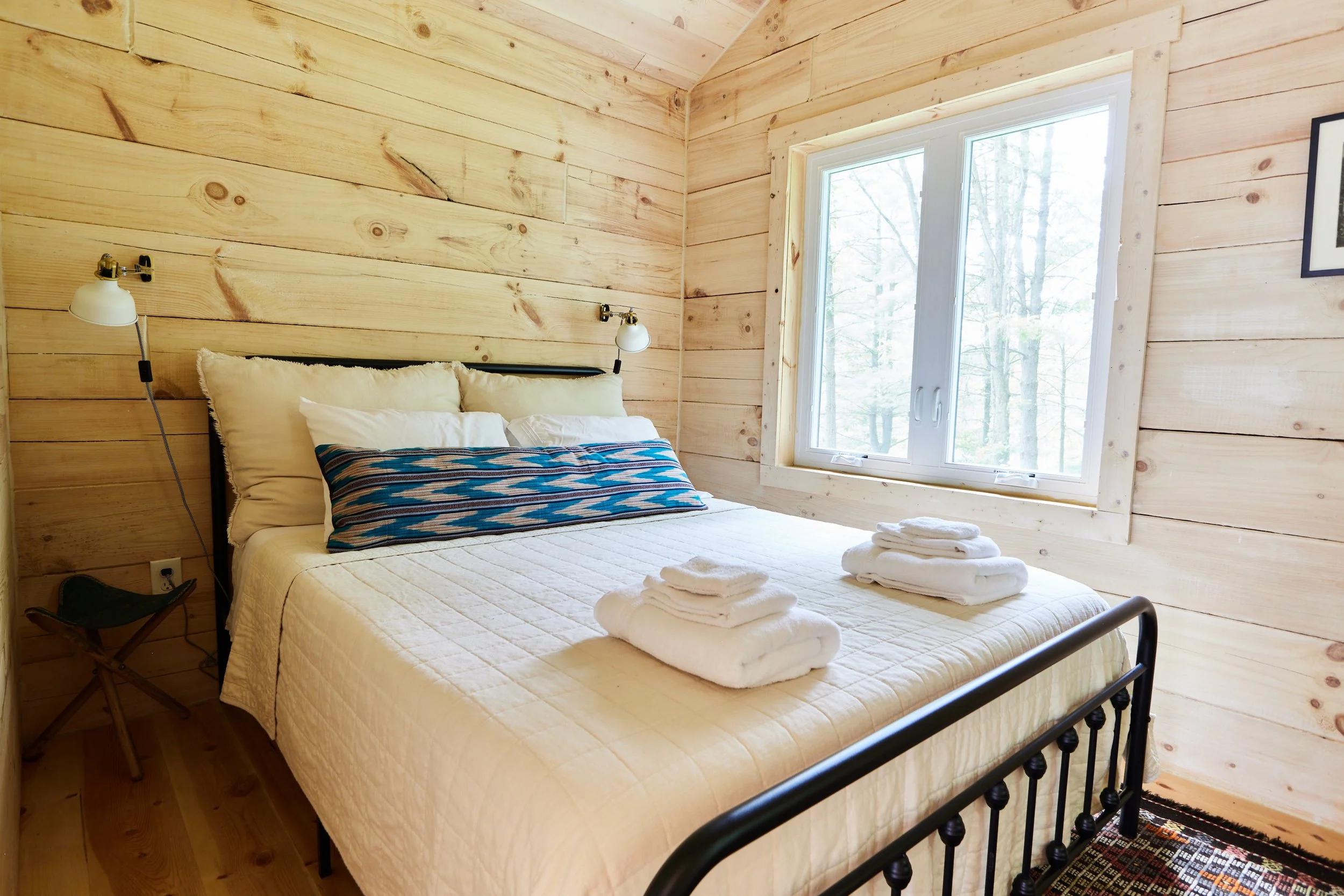 cabin interior queen.jpg