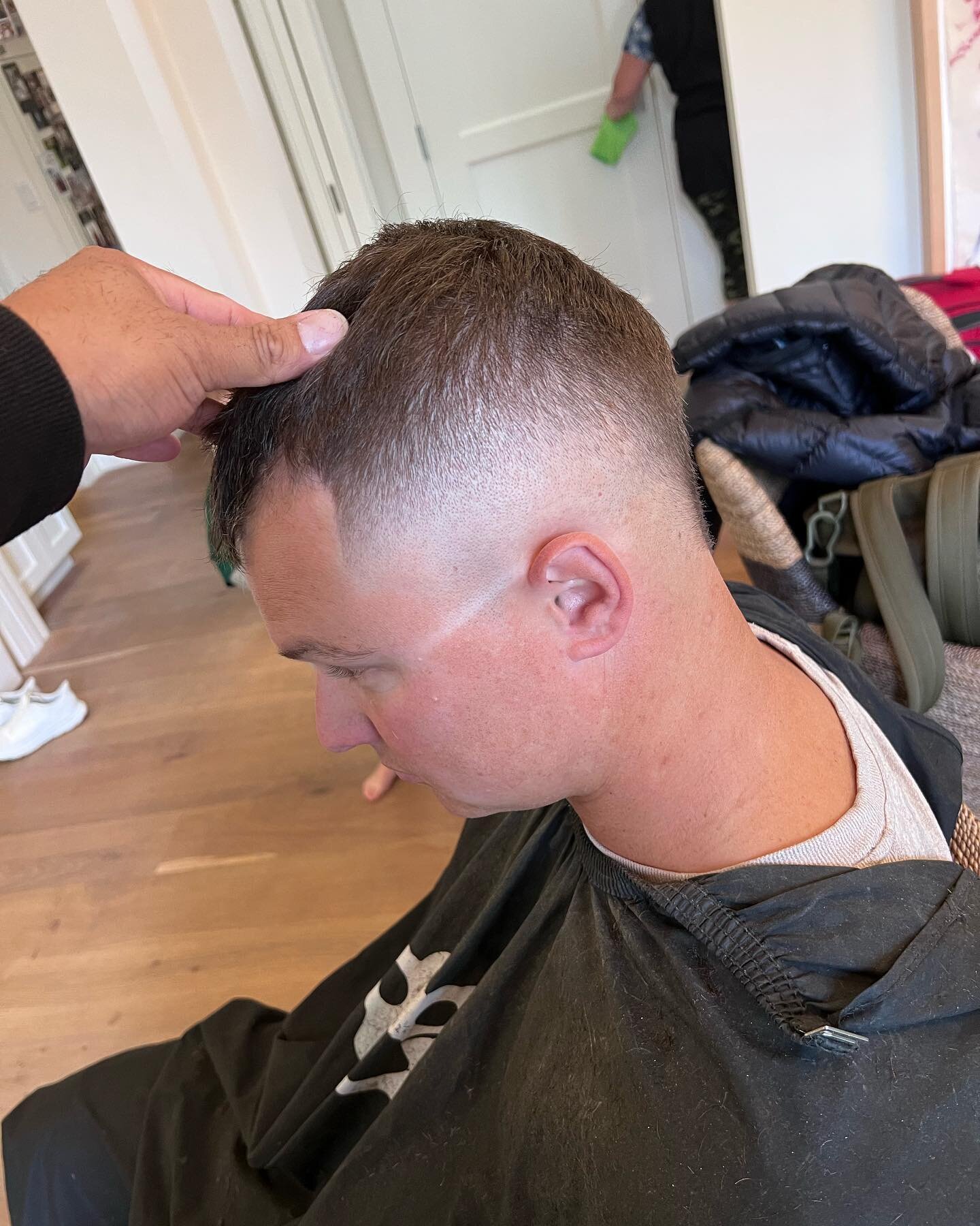 Rain or shine 💧💧 Bringing back the mohawk by opening day for the boy @yungjoc650. Family day with @champ_pederson and @tygerpederson #jocpederson #barber #baseball #sfgiants  #haircut