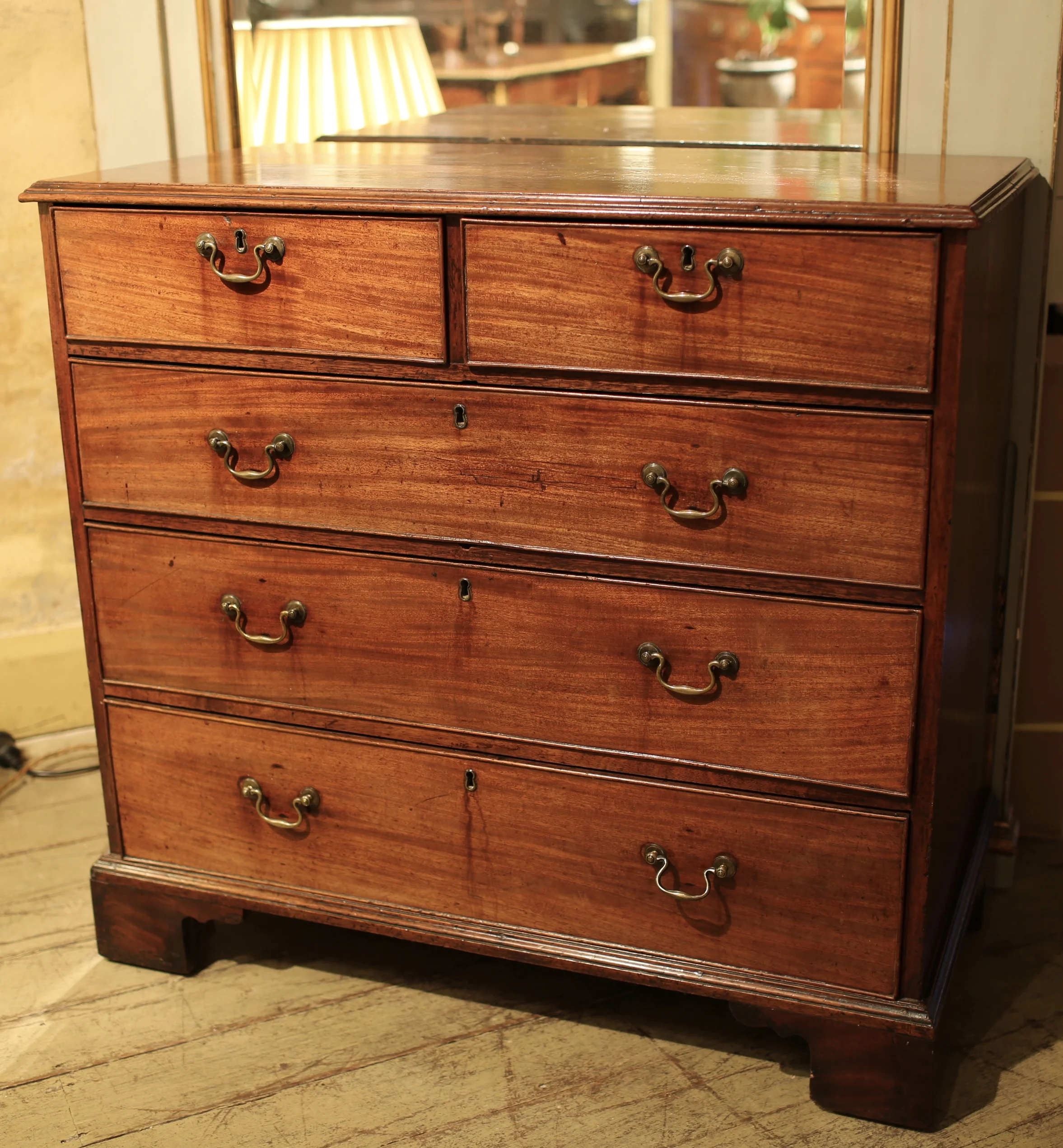 George III mahogany chest of drawers
