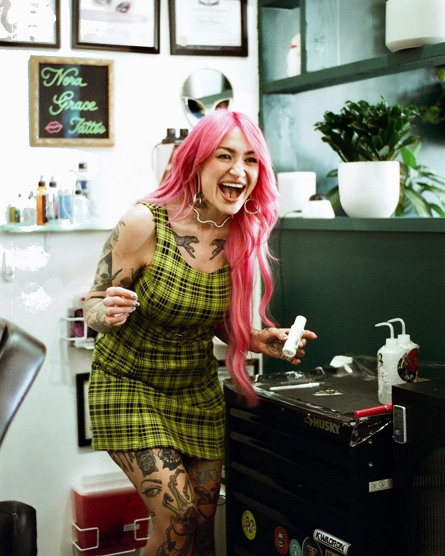 Imagine having this much fun at work 🥹💖🫶🏼 So thankful to be living the dream at @fiction.la 💒 Photos by my talented friend @kara.perry.photography 💞