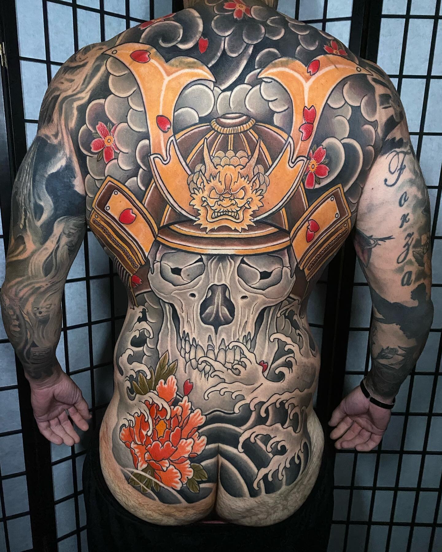 Finished up Paul&rsquo;s back and can&rsquo;t wait to pull it around to his front.  What a pleasure it was adding to his collection ❤️⚡️