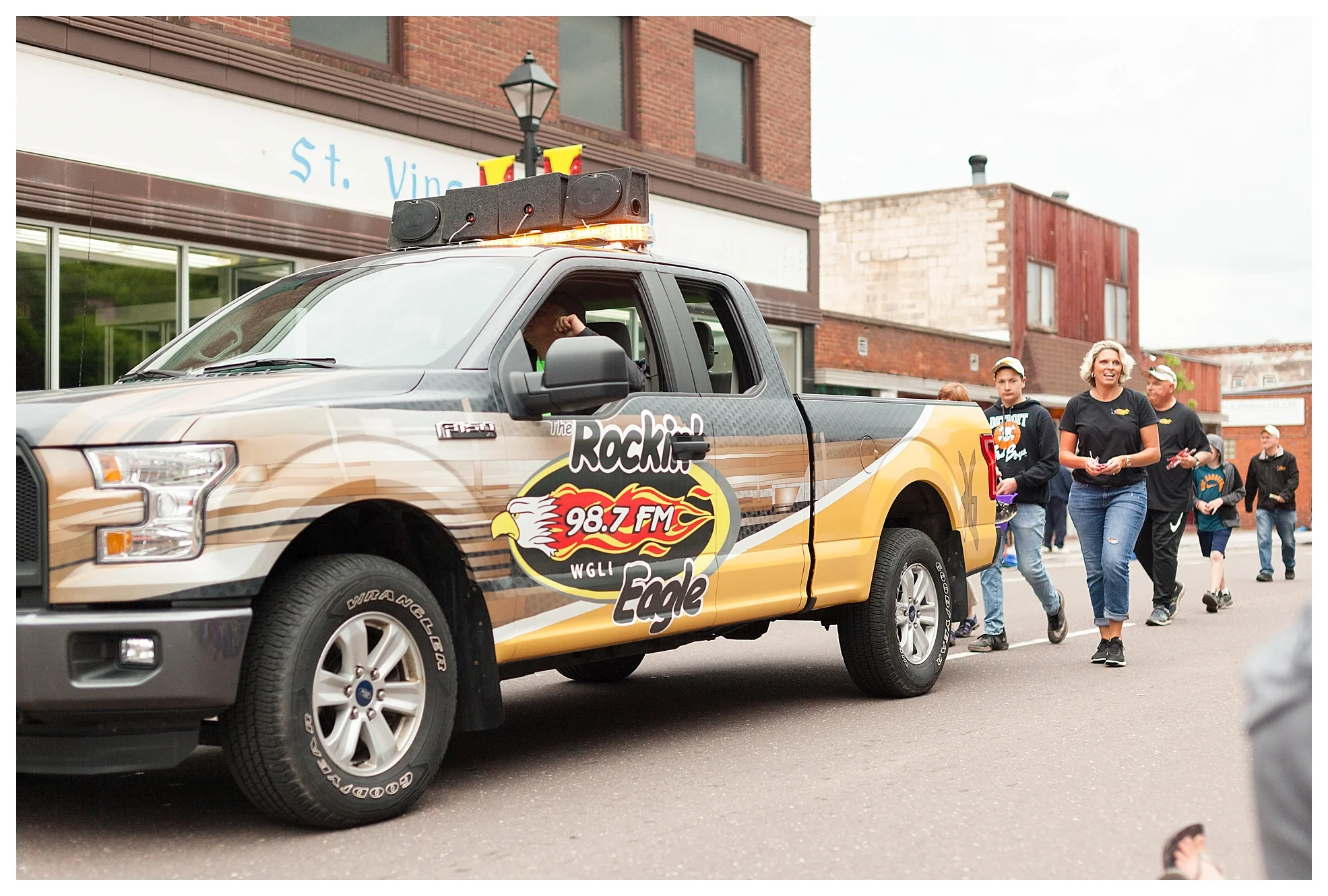 The Rockin’ Eagle Radio Station