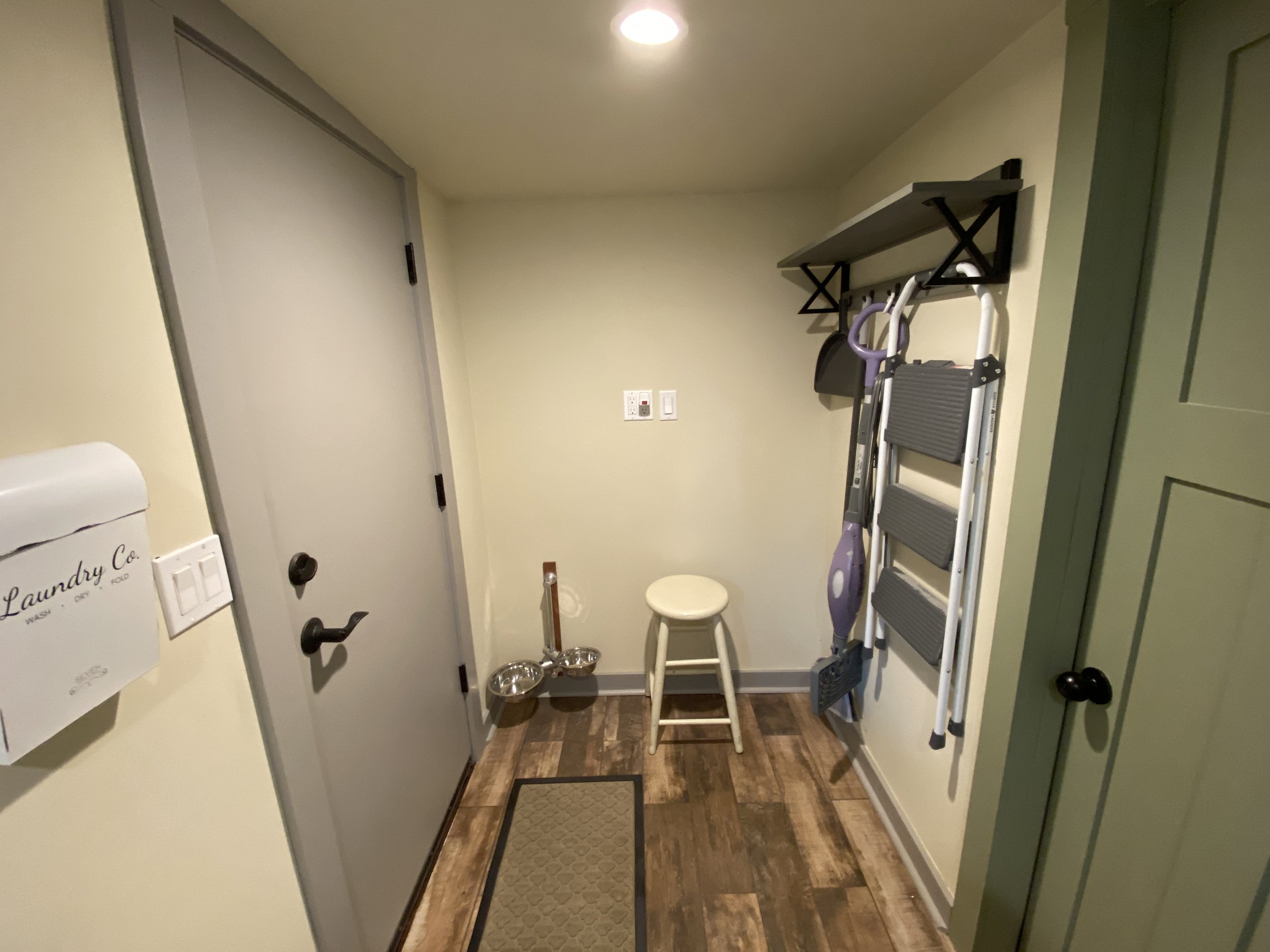 Mud Room IMG_1112.JPG