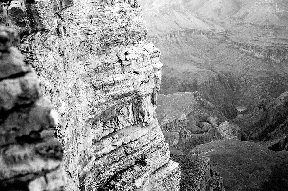 grandCanyon_102_100579030010_bw2.jpg