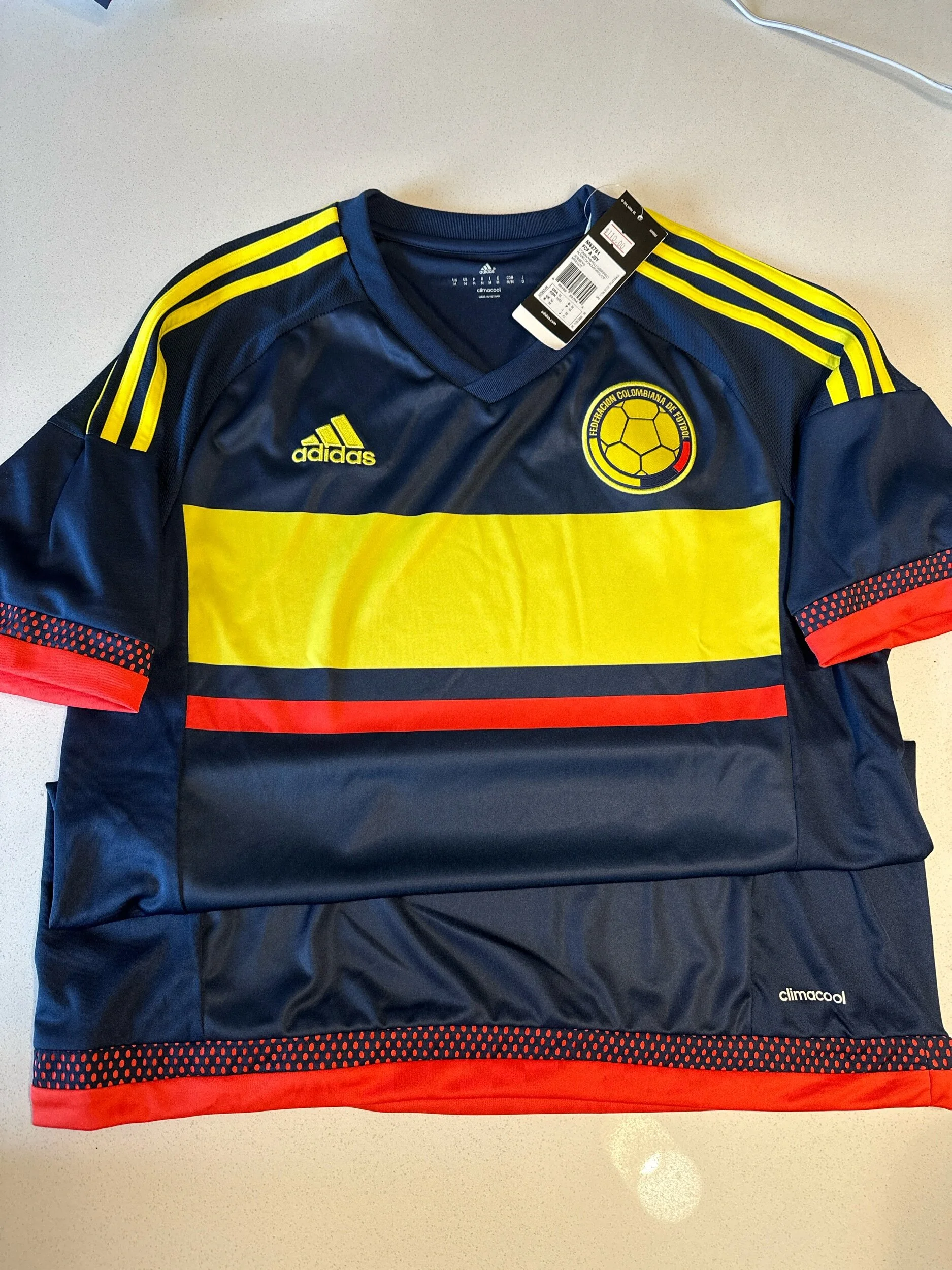 56862171-C748-4EB3-9282-D40B776E076D