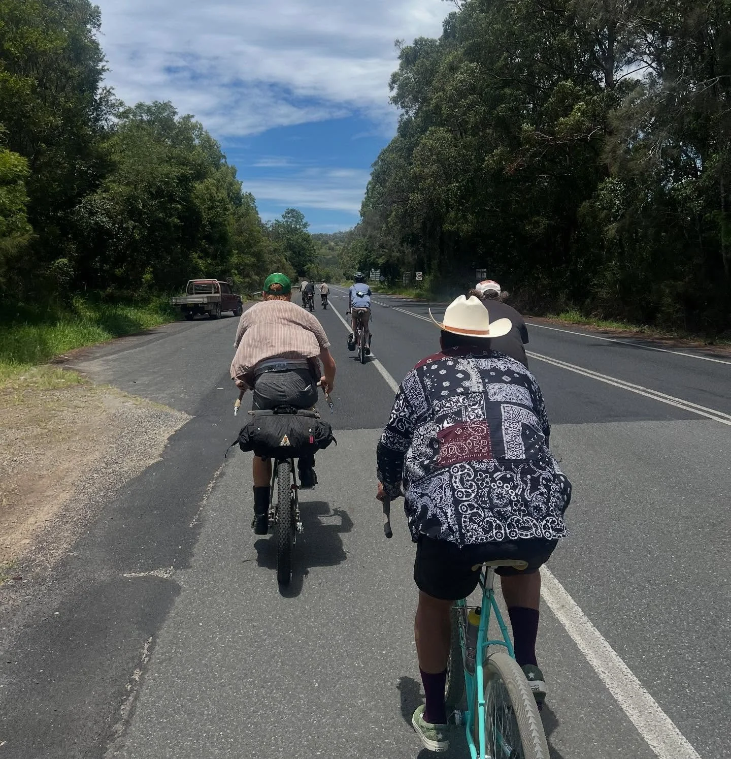 Thanks for organising a great ride @heapsgoodgarage was a great time meeting up with new and old people.
Big shout out to visitors from @bluelug and the crew from @crustbikes for coming all this way, hope you enjoyed the roll.
