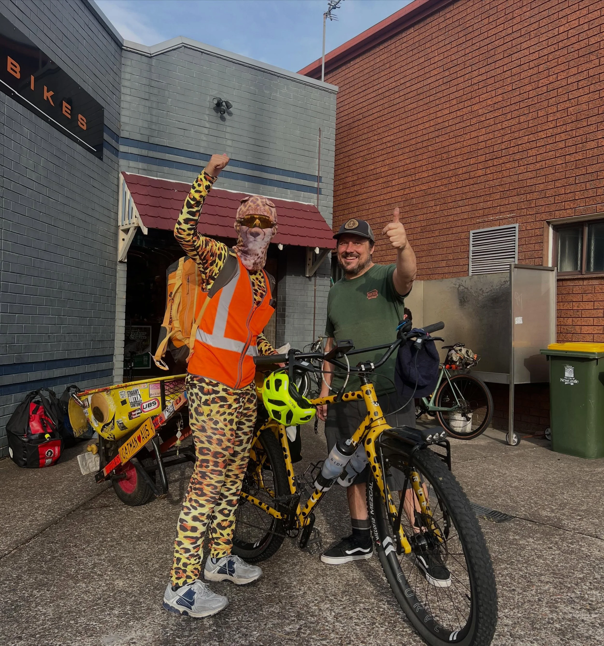 @catman6701 dropped into the shop for a pit stop on his @curvecycling GMX.
The original axle on the bike was not coping with the load from the wheelbarrow trailer mounted to it.
@curvecycling modified an @robertaxleproject robertaxleproject axle with