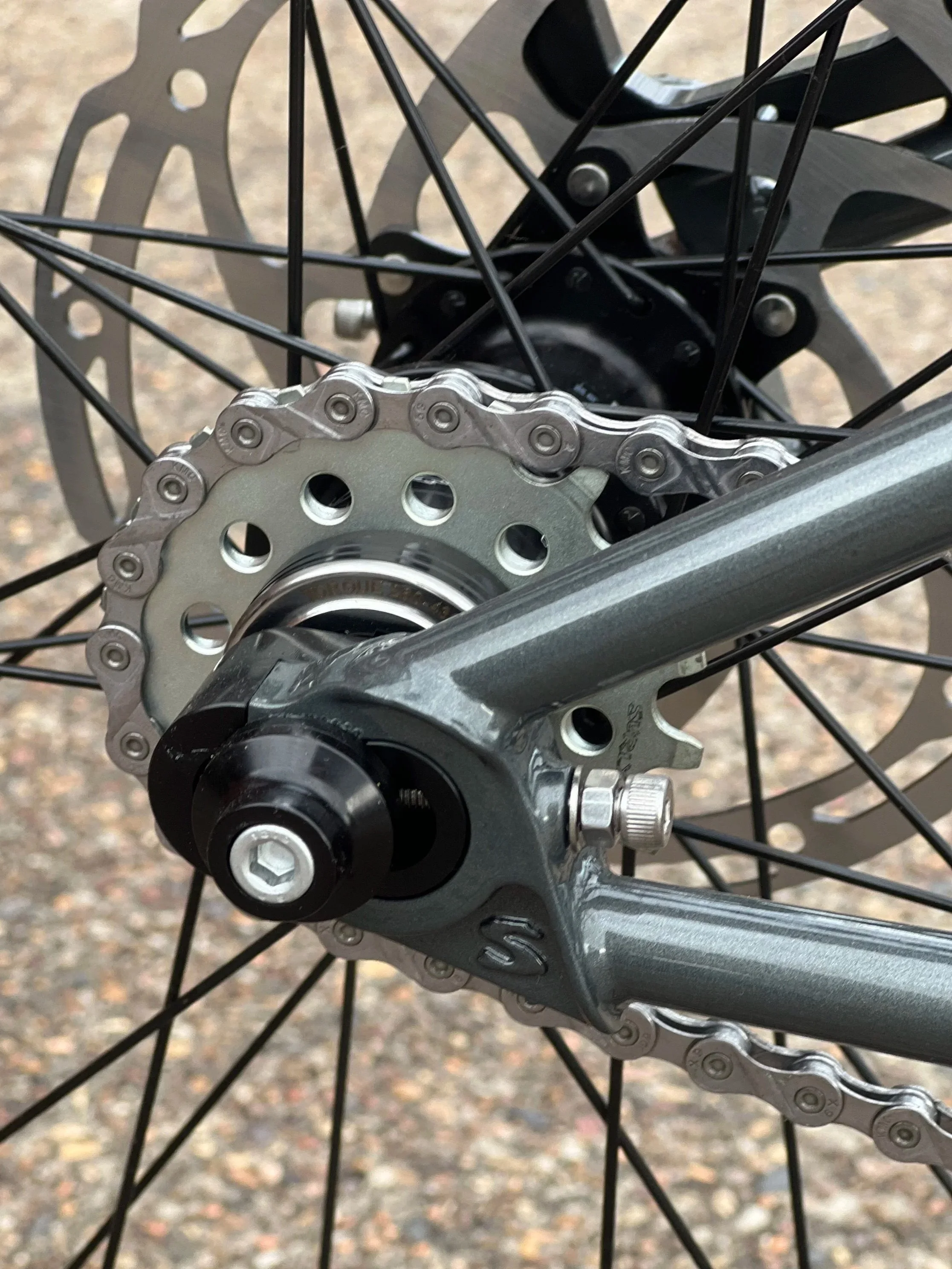 Surly-Sorseress-Single-Speed-Ghost-Gum-Bikes-02.jpg