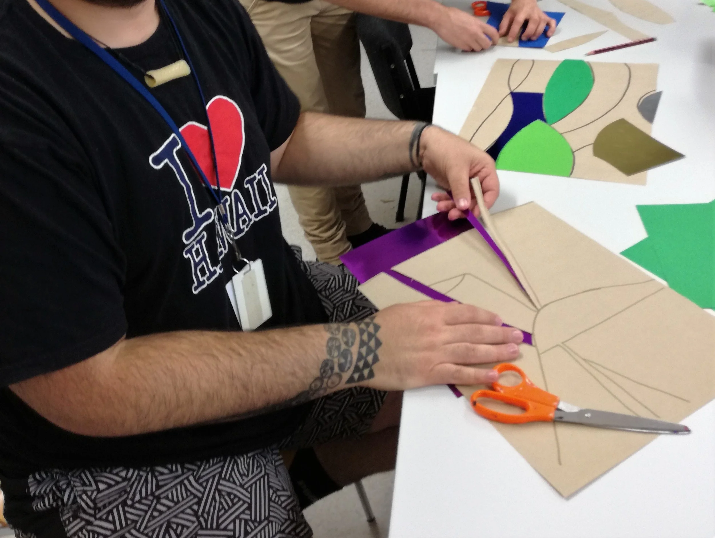  Drawing with Scissors