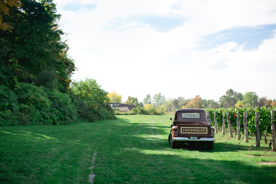 Jordan_Ontario_Wedding_Photography_Niagara_Wedding_Photography_Cave_Springs_Wedding_-16.jpg