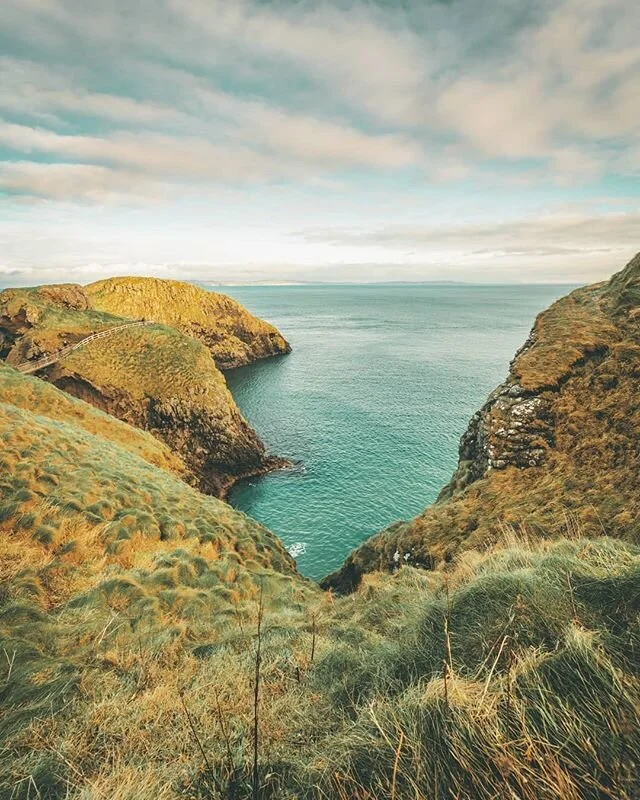 Architect named Gaia.
#samyanglensglobal #samyanglens #samyang14mm #sonyalpha #sonyimages #a7riii #panorama #panoramic #sgig #igsg #ireland #irelandtravel #northernireland #carrickarede #landscapephotography #landscape_lovers #travelphotography #moun