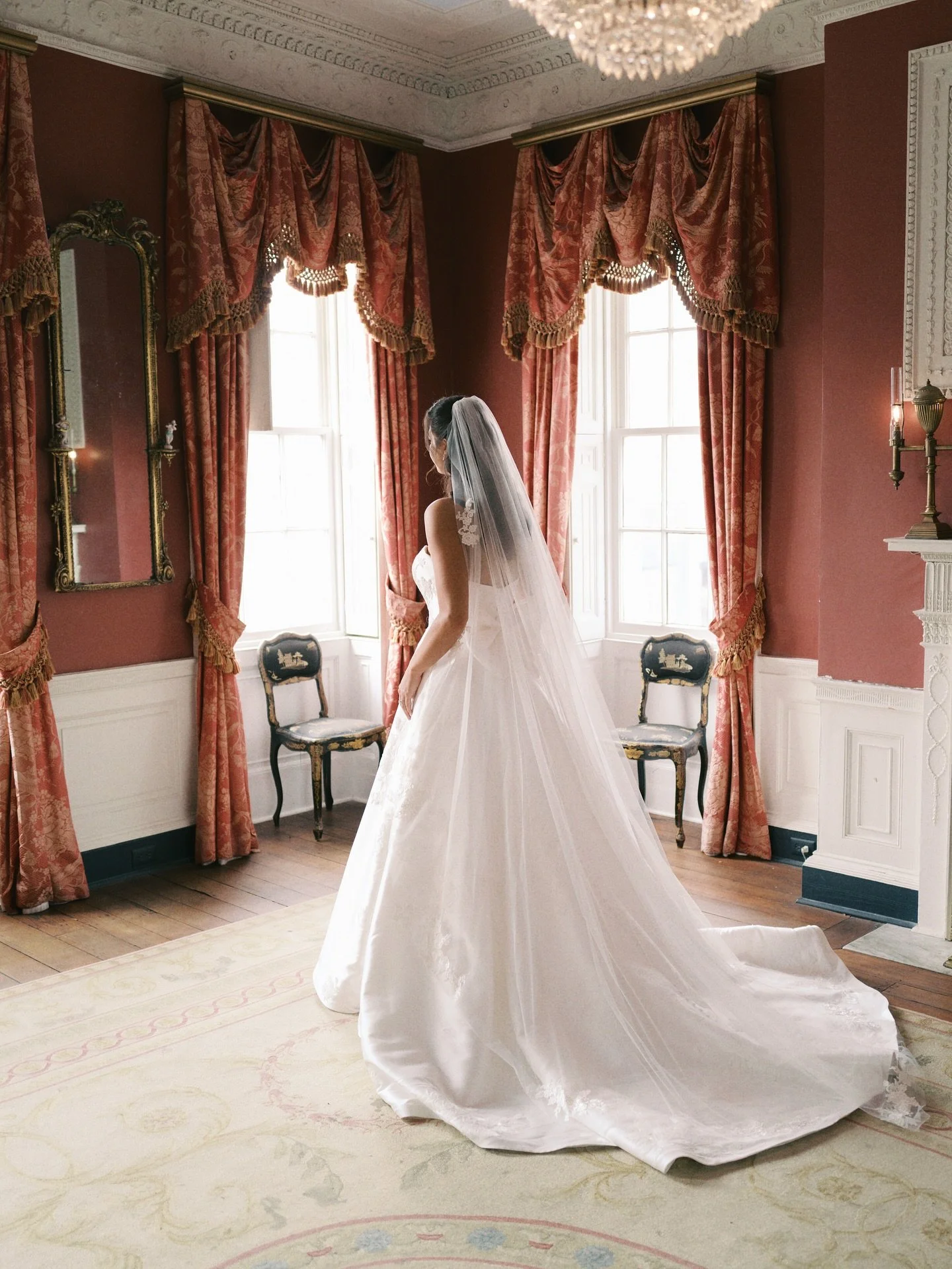 // bridal moments

Photo // Stephenatohi
Venue // William Aiken House @pphgevents 
Planning // @andersoneventdesign
Florals // @blissinbloomchs
Rentals // @snyderevents @curatedeventscharleston
Lighting // @bunndjlighting
Transportation // @coastalli