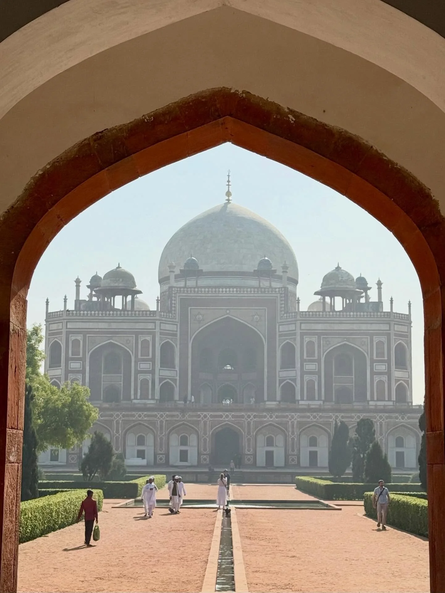 The spaces that last are not the most decorated.
They are the most resolved.

Different regions, different styles, centuries apart, and the same principles show up every time:

&bull; Strong geometry
&bull; Repetition with purpose
&bull; Material con