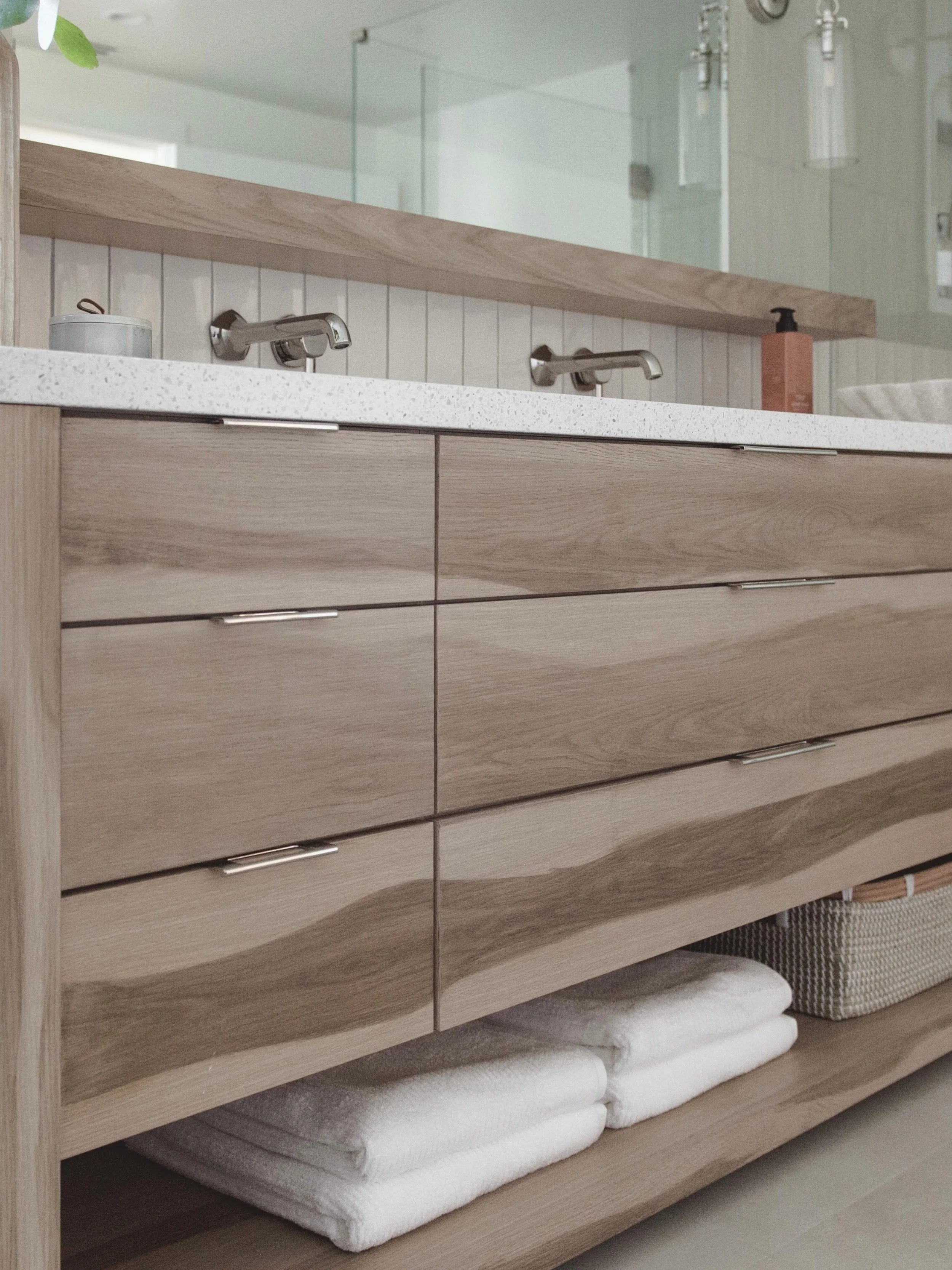 Pro tip:
Wood doesn&rsquo;t naturally look like this, we custom created the variant. This means, to get this look find value in a designers eye and a contractors patience.