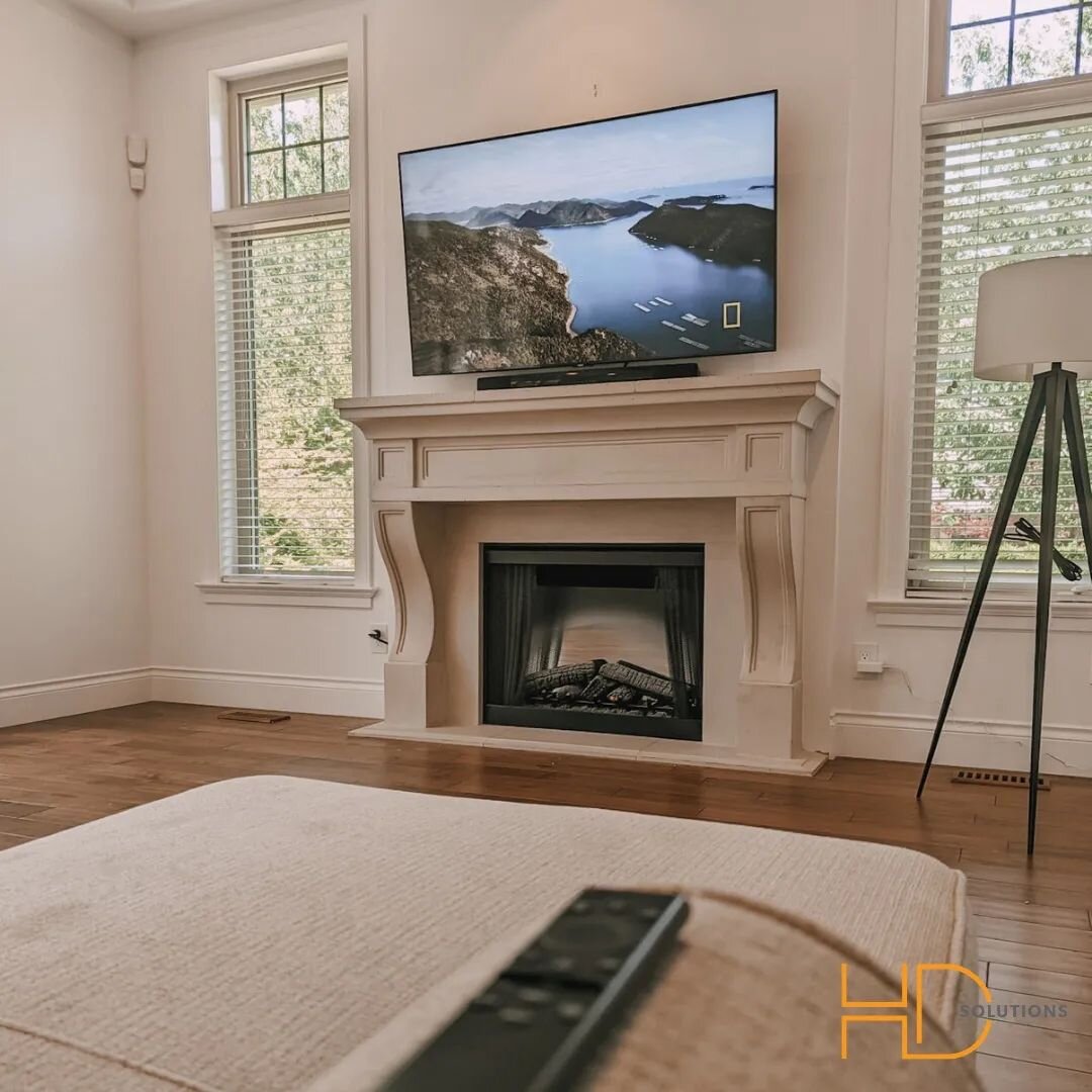 A professionally installed TV is always a good investment!

#hds #hdsolutions #electrician #contractor #lowvoltage #commercialconstruction #residentialconstruction #nodaysoff #homebuilder #customhomes #luxuryhome #hometheatre #hometheater #cctv #secu