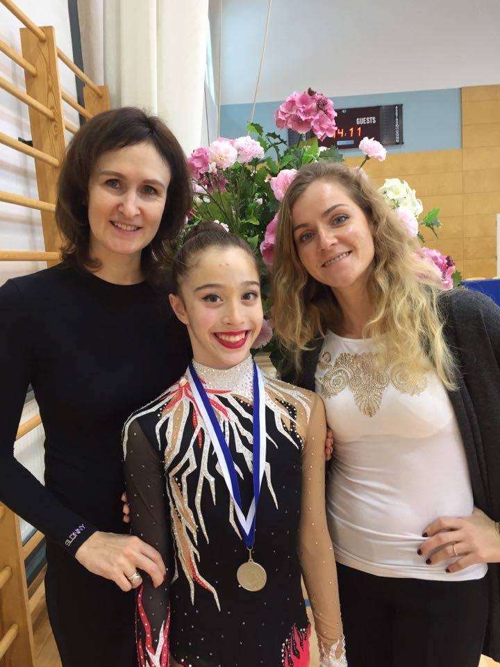 Sianna with coaches in Otepää 2017!