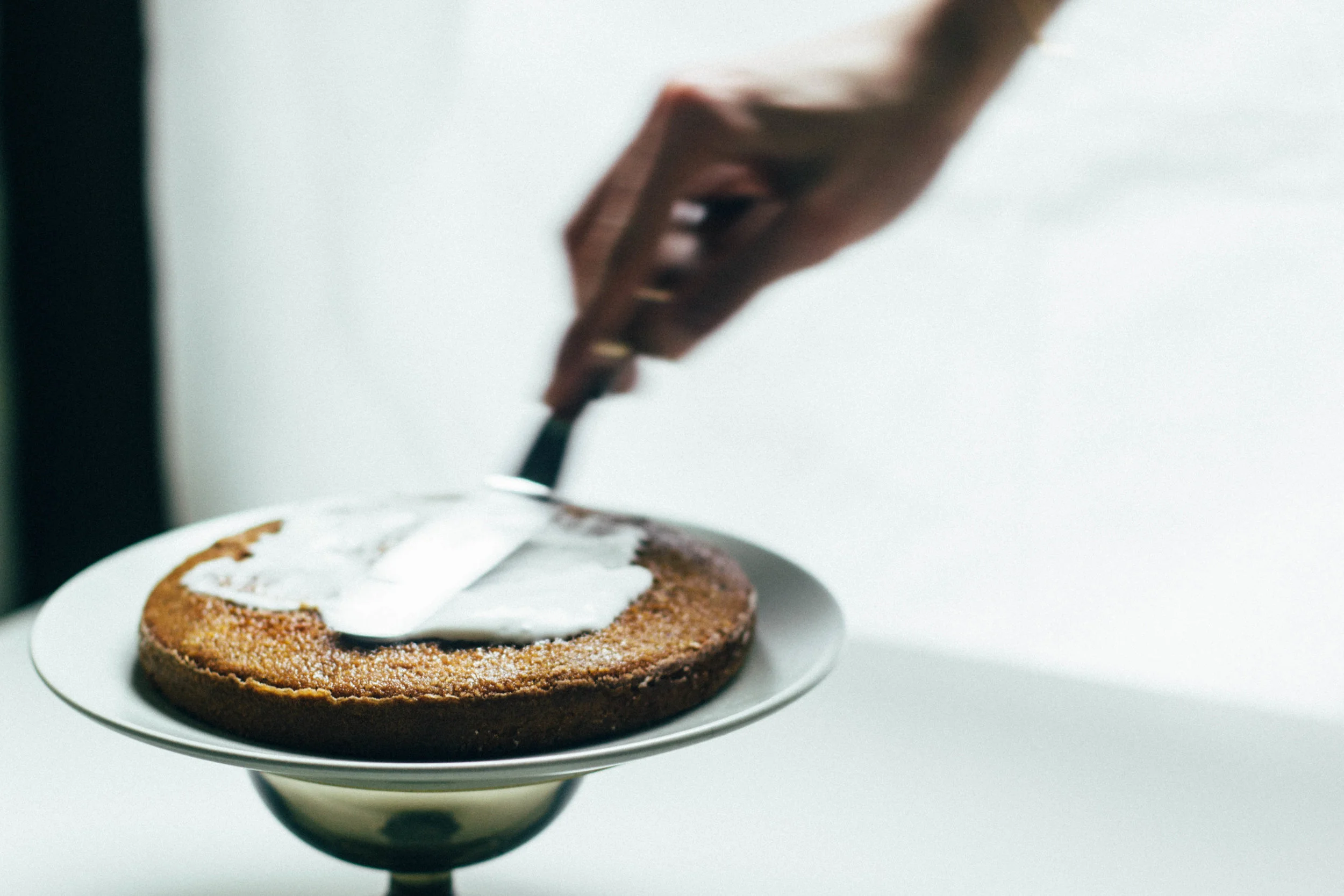 nutmeg and pear| cardamom + pistachio layer cake (gluten free + dairy free)
