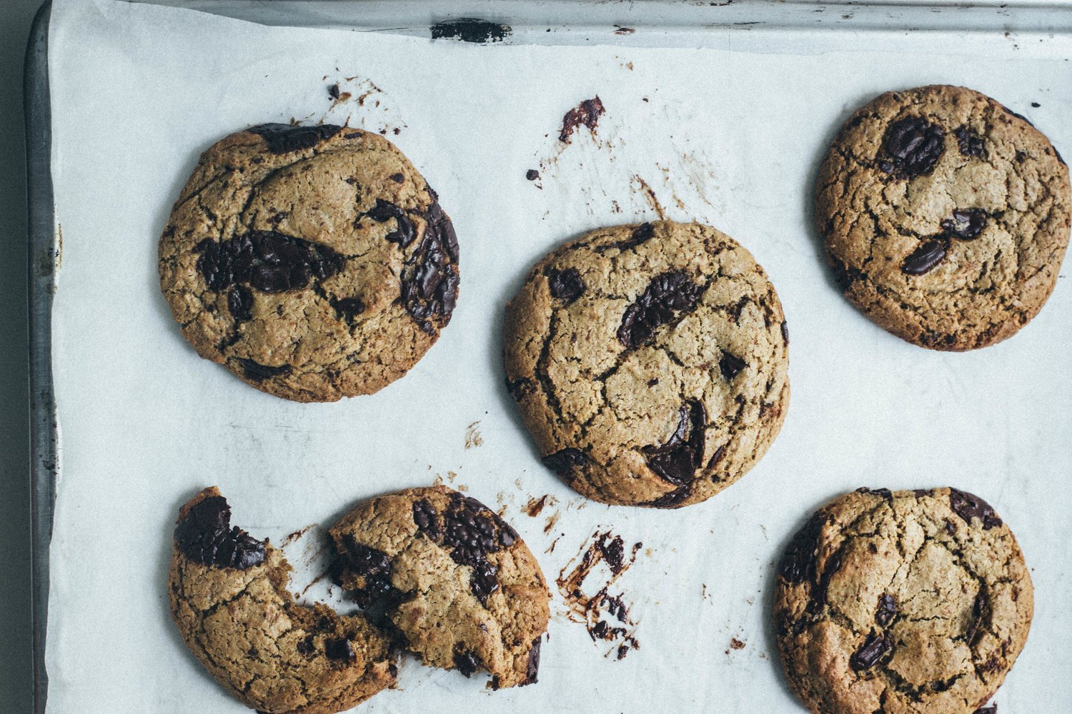 tahini chocolate chunk cookies