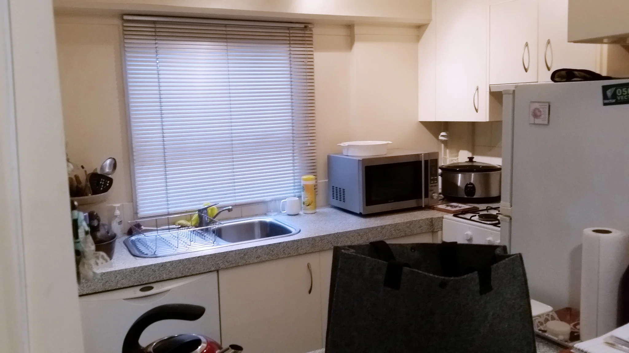 before_kitchen_2.jpg
