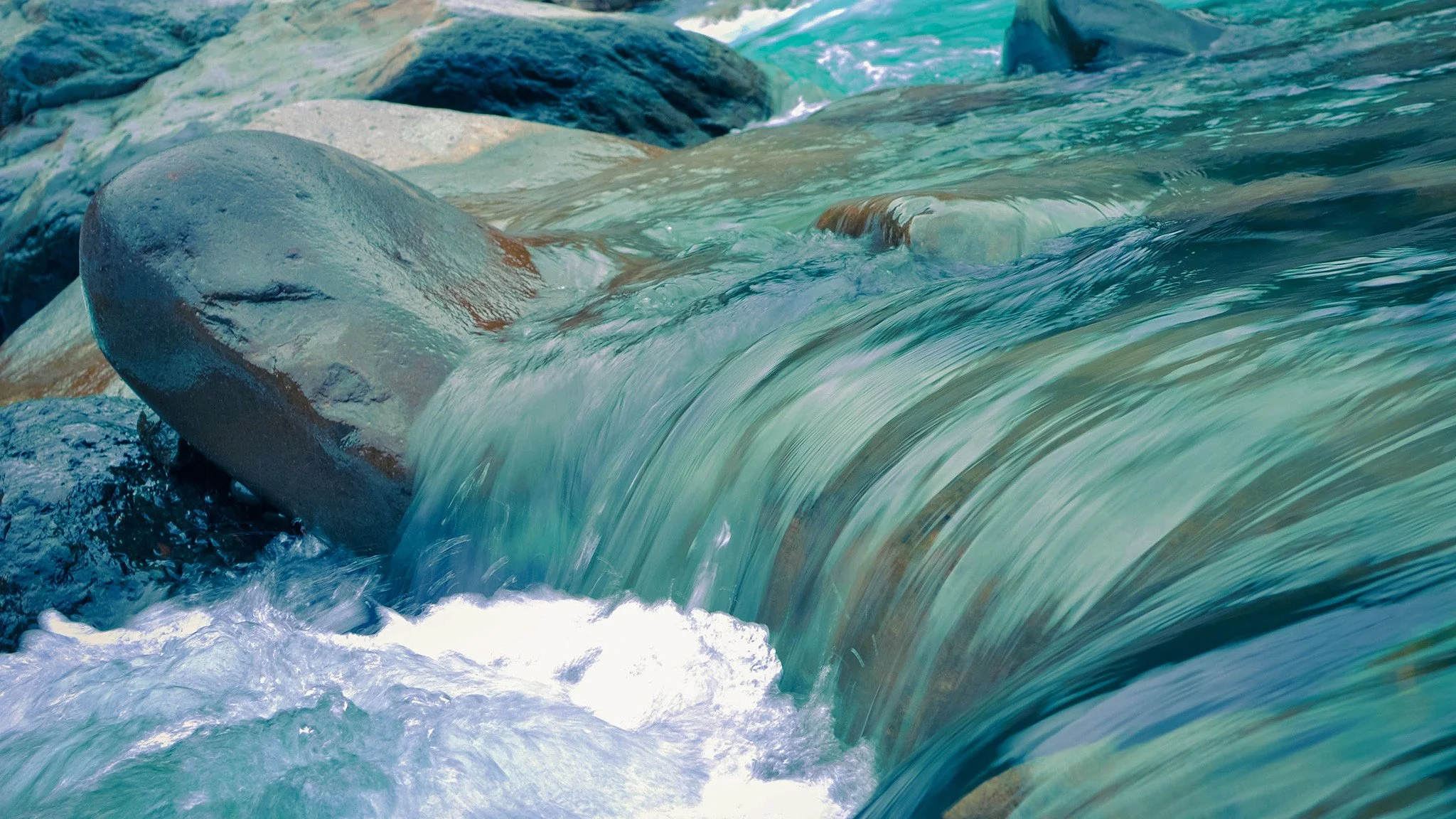 dyes-river_a16a23c0-64ce-4a35-a996-c2ab3c3ea734_2048x2048.jpg
