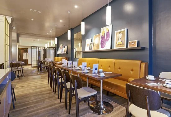 Regents Park Marriott Carluccios restaurant booth seating - project management, quantity surveying and cdm services