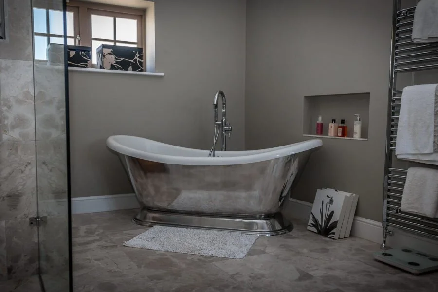 Stable Court residential refurbishment bathroom - project management, quantity surveying and cdm services