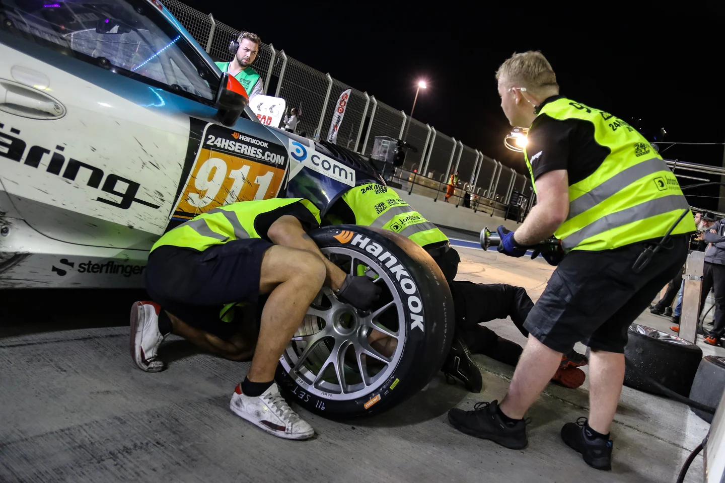 D 24h raceday-26.jpg
