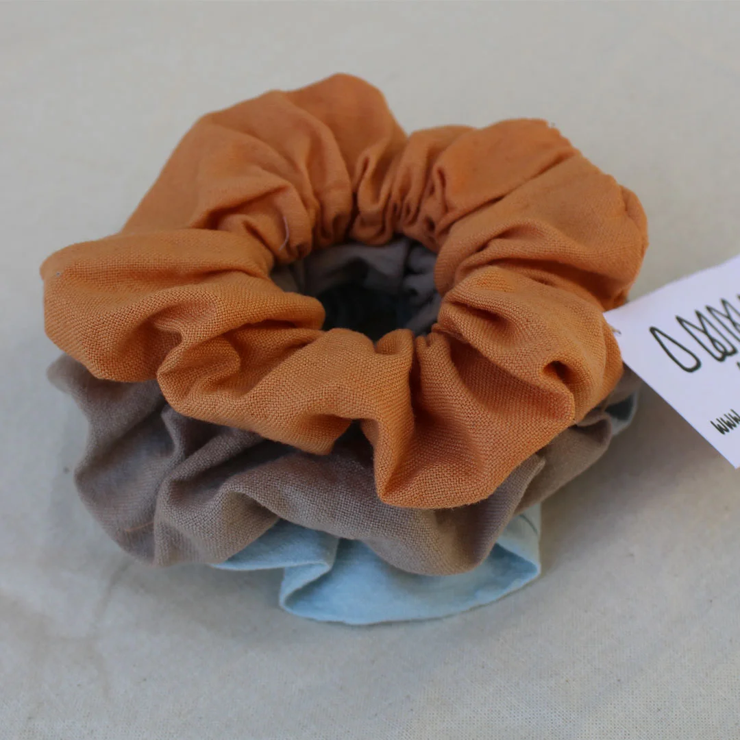 Scrunchie Web 4.jpg