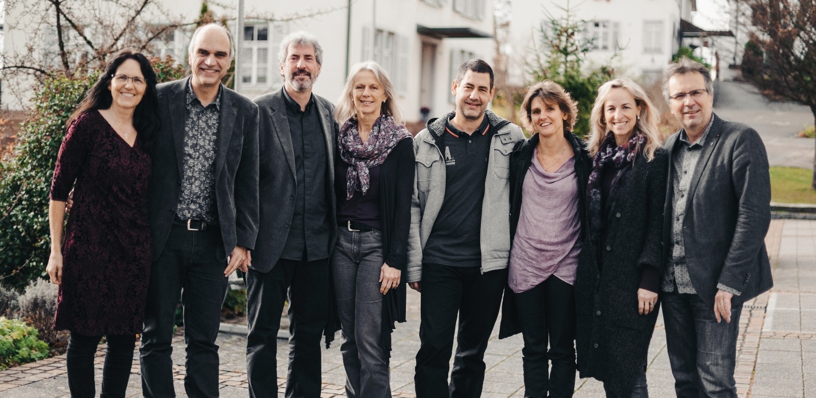 Das Pastoralteam von links nach rechts: Eveline und Christoph Leu, Erich und Ursula Vetsch, Stefan und Christina Wenger, Kathrin und Walter Dürr