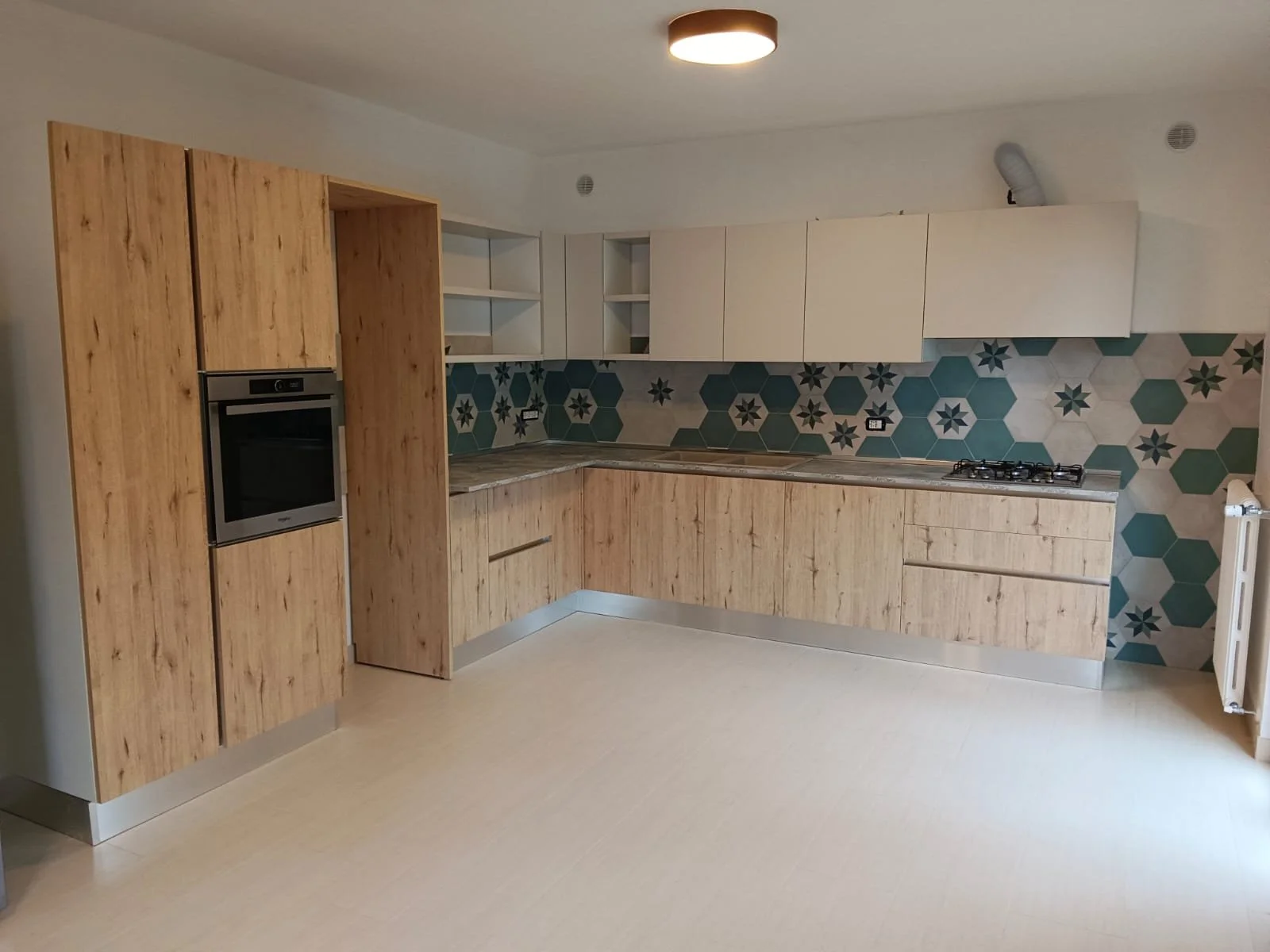 57428984-897f-4555-ac04-25ea217fc1cf 2.JPG