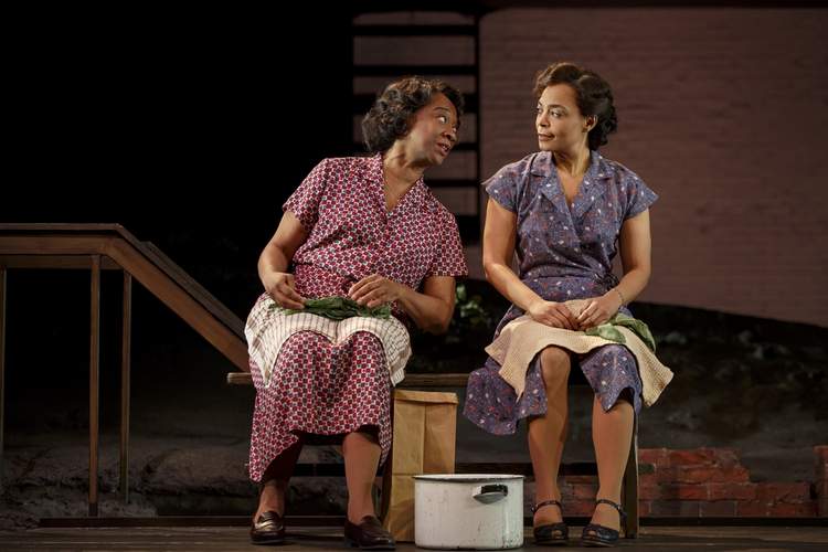 Stephanie Berry and Rachel Leslie in Seven Guitars (Photo by Joan Marcus)