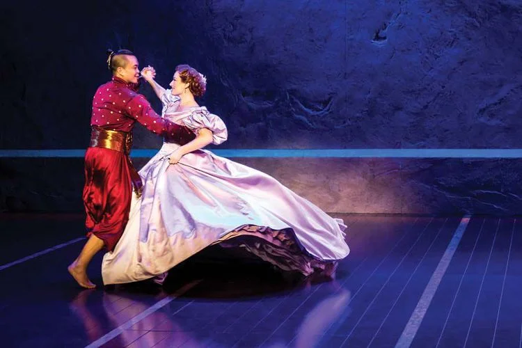 BACKSTAGE: It's Good To Be King