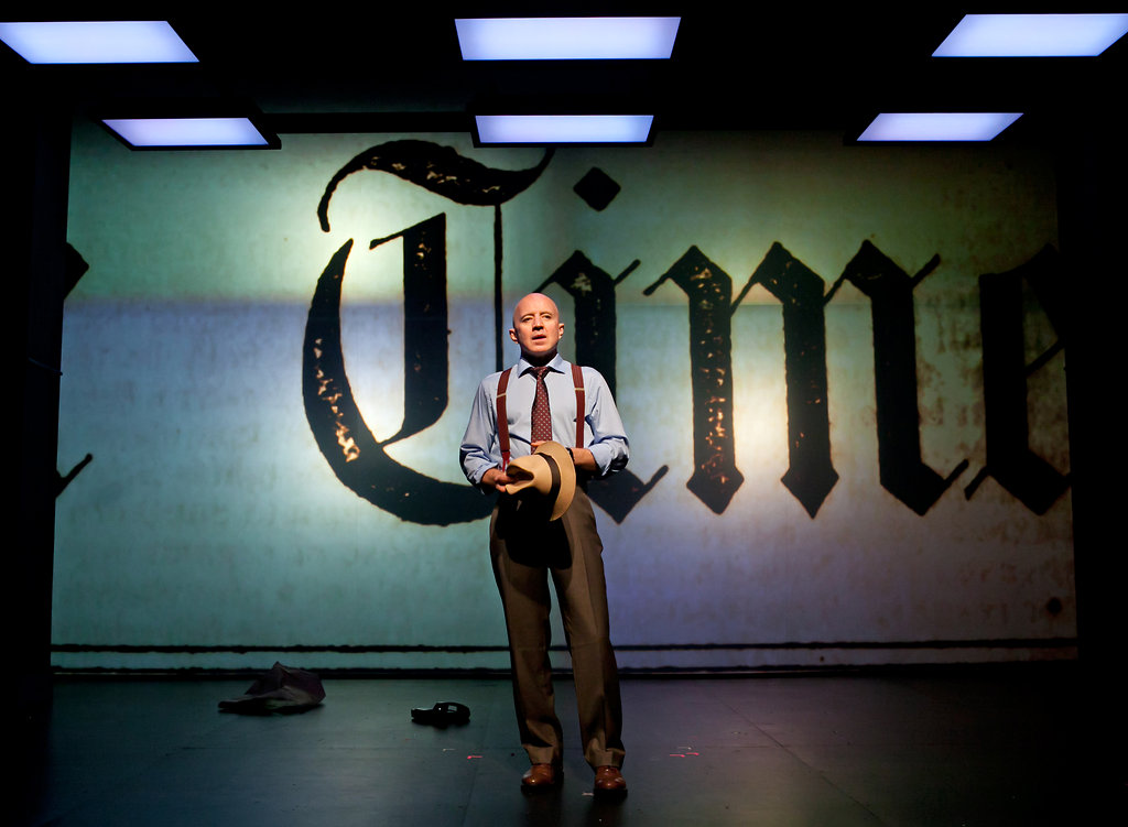 Arliss Howard in 'CQ/CX'