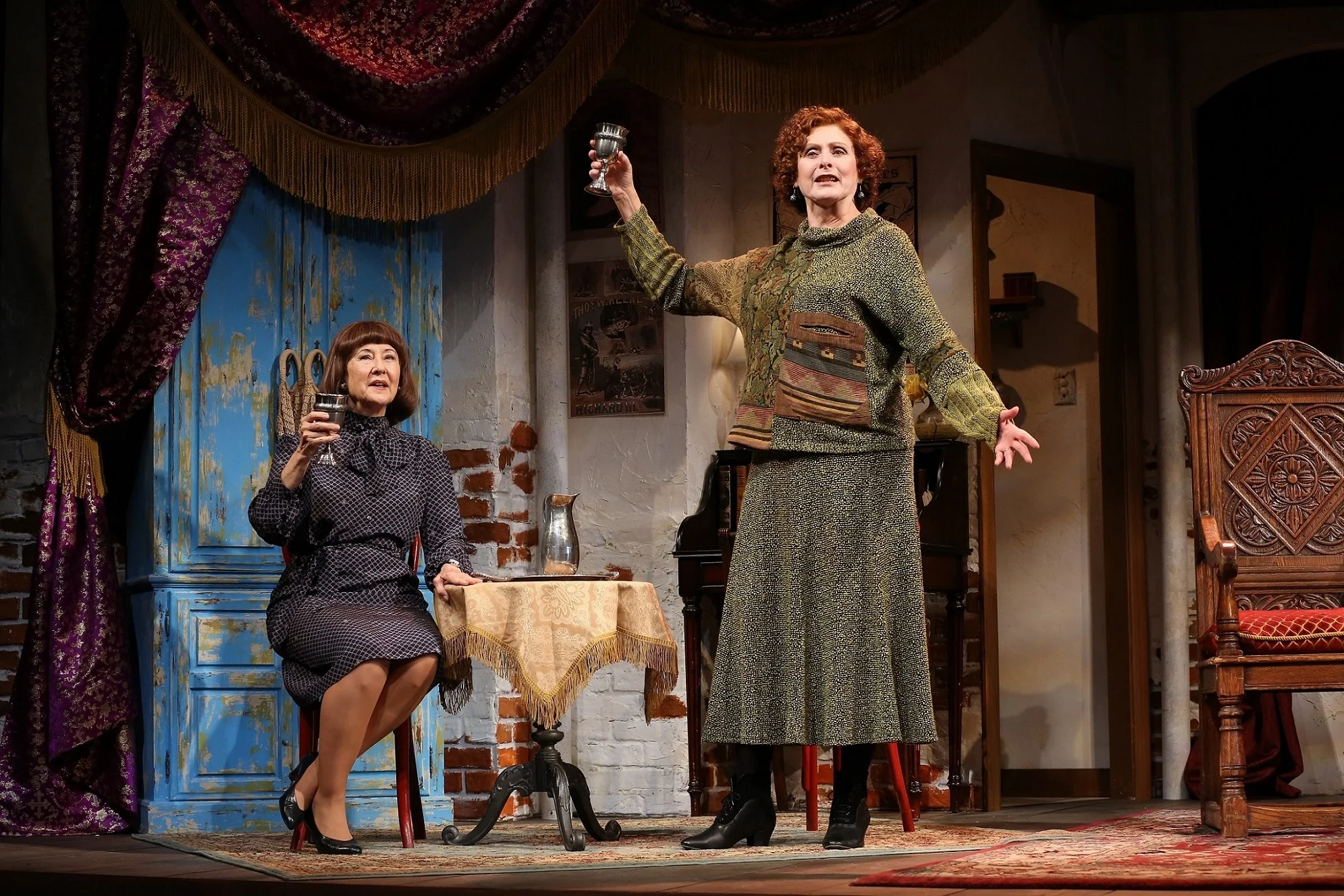 Grand It Ain't:  'Lettice & Lovage' At Westport Playhouse