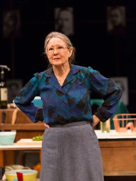 'Seder' At Hartford Stage: Moral Choices Over Matzo