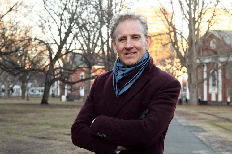 New Haven Symphony Welcomes Back New Maestro: Alasdair Neale