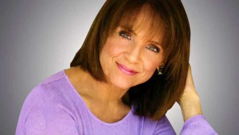 Valerie Harper In 1997 Bows As Pearl Buck At TheaterWorks