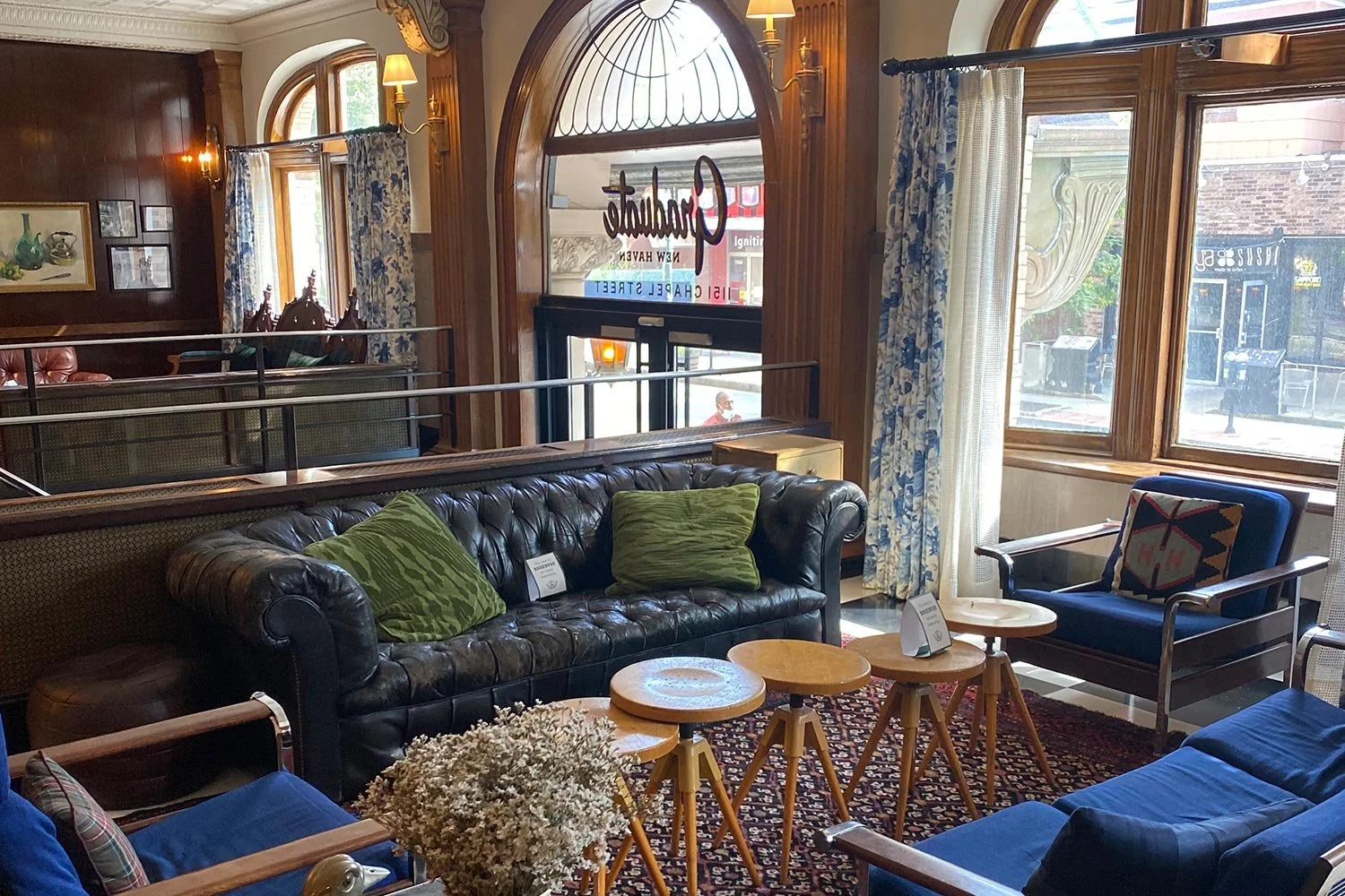 New Haven's Hotel Duncan Graduates 