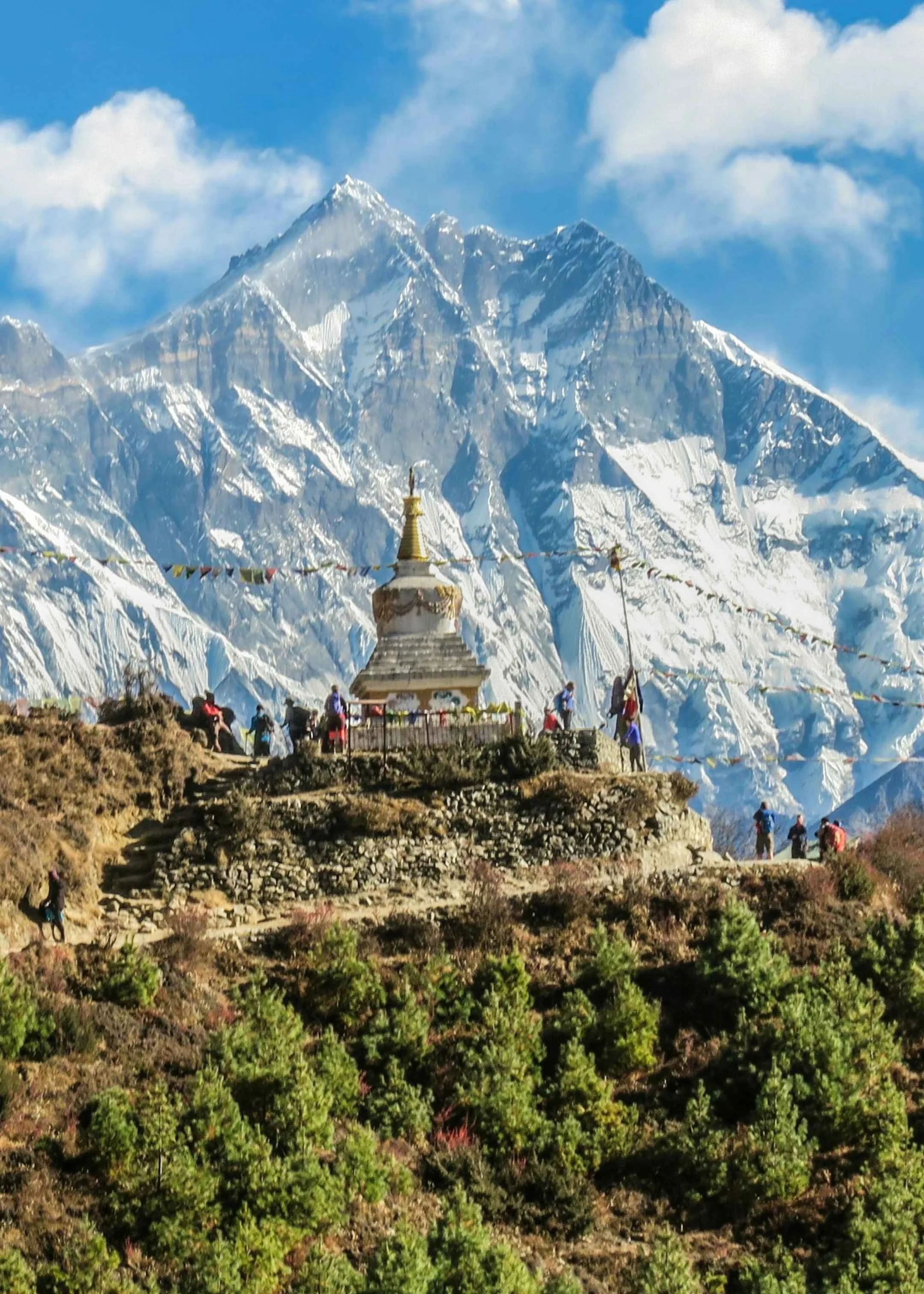 stupa sur le chemin menant au cas de base de l'Everest, sur l'itinéraire de la haute route du Khumbu.