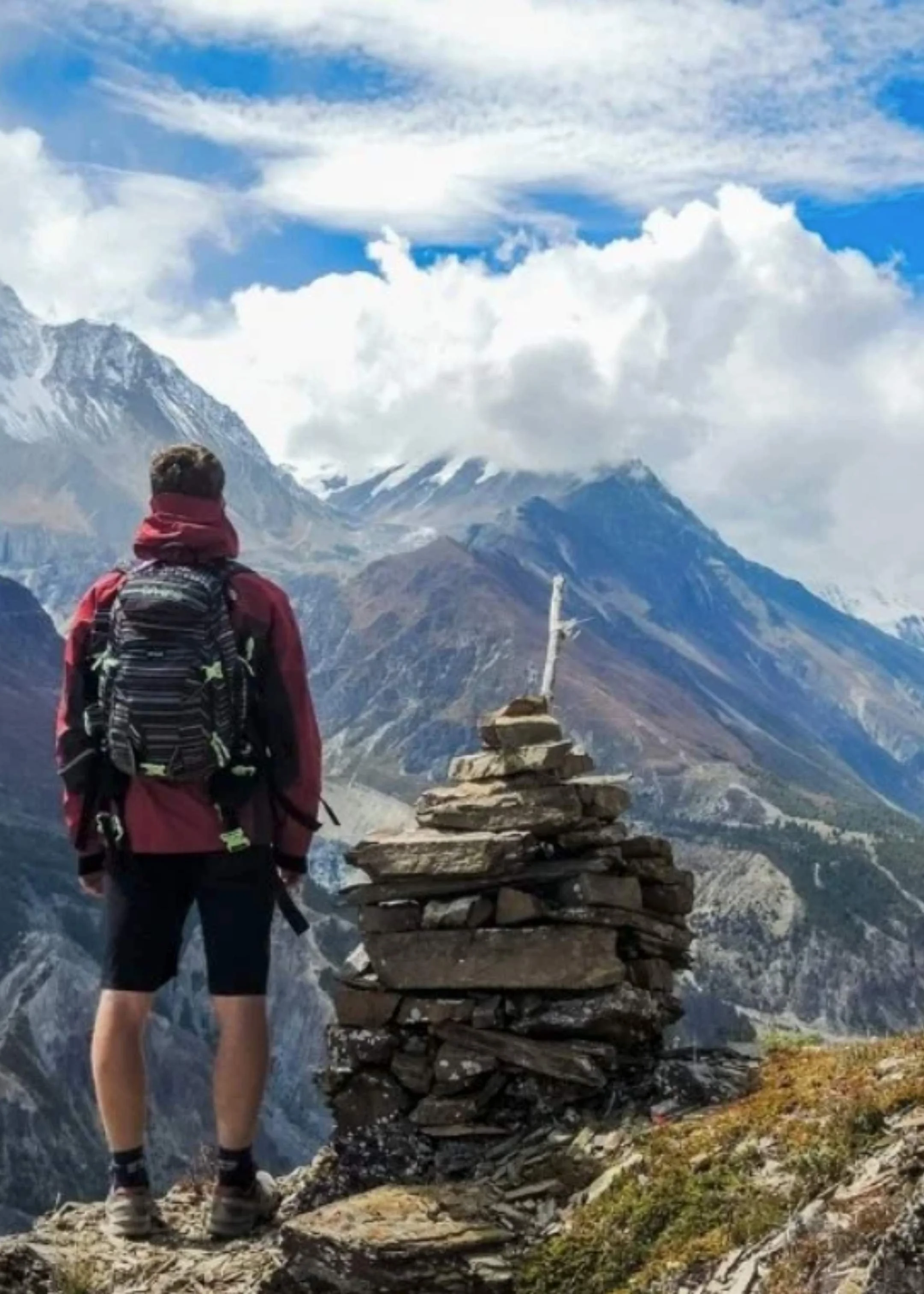 Trekkeur sur l'itinéraire de trek du pike peak